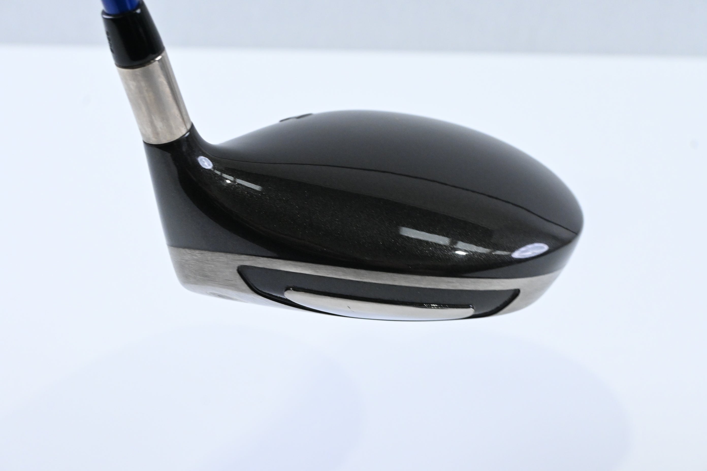 Titleist 905 R Driver / 10.5 / Stiff Flex Graphite Design YS 60