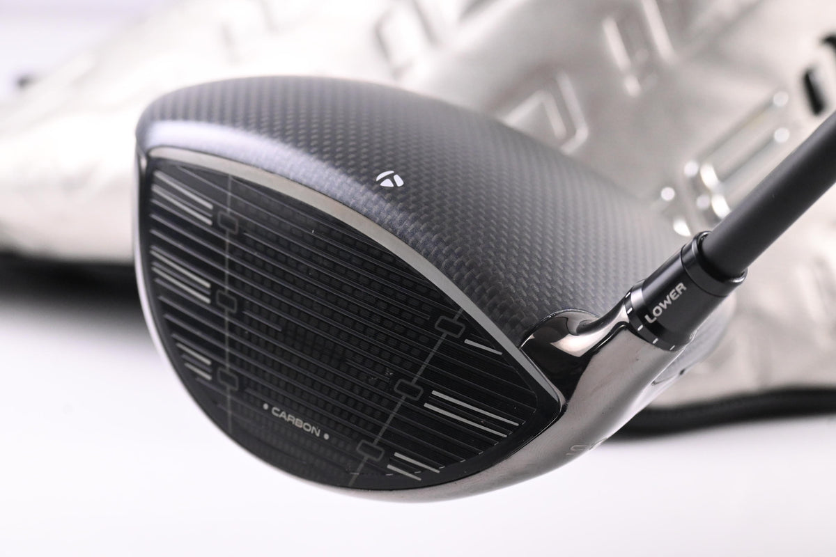 Taylormade Qi35 Driver / 10.5 Degree / Regular Flex Reax 55 Shaft