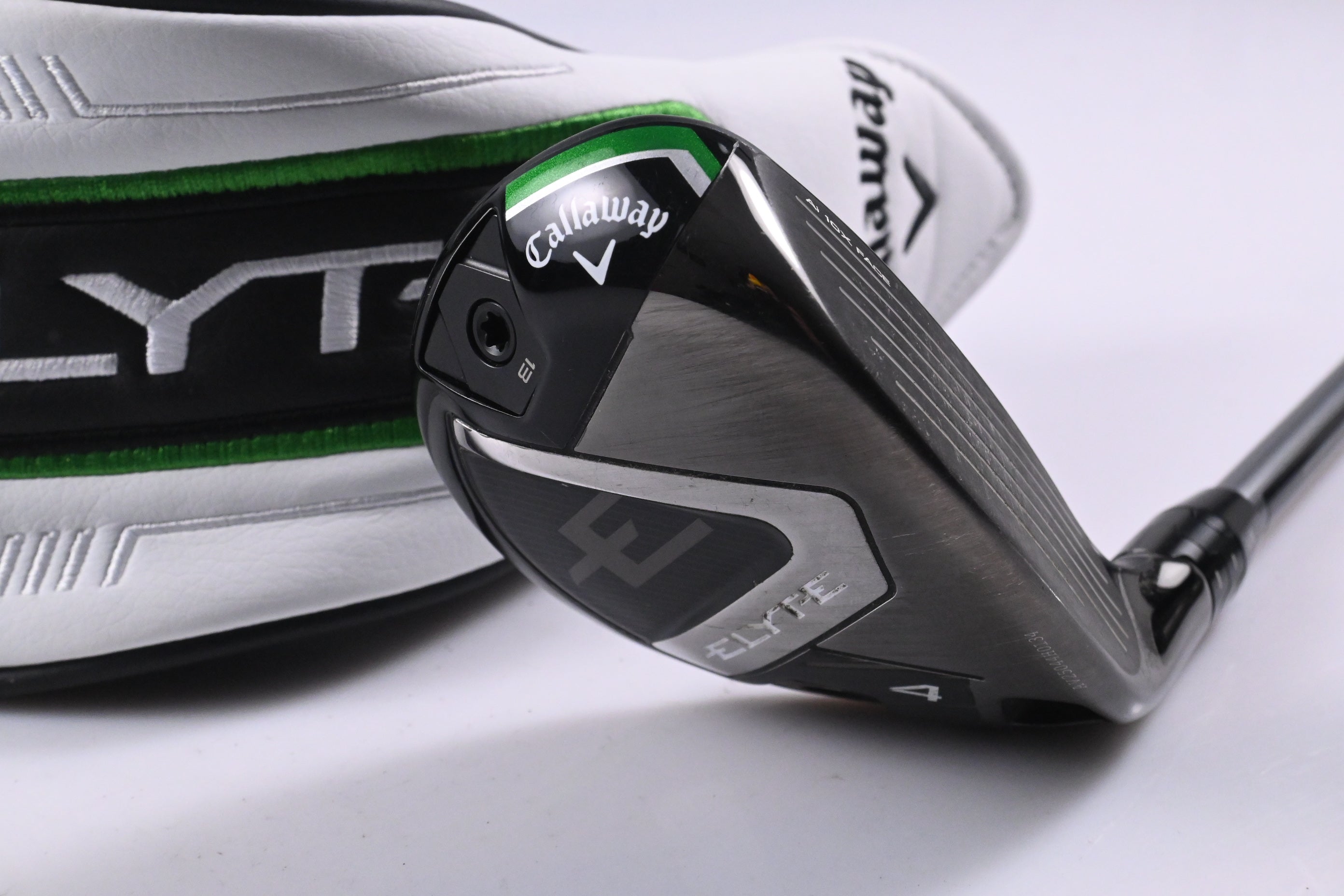 Callaway Elyte #4 Hybrid / 22 Degree / Regular Flex Denali Charcoal 60 Shaft