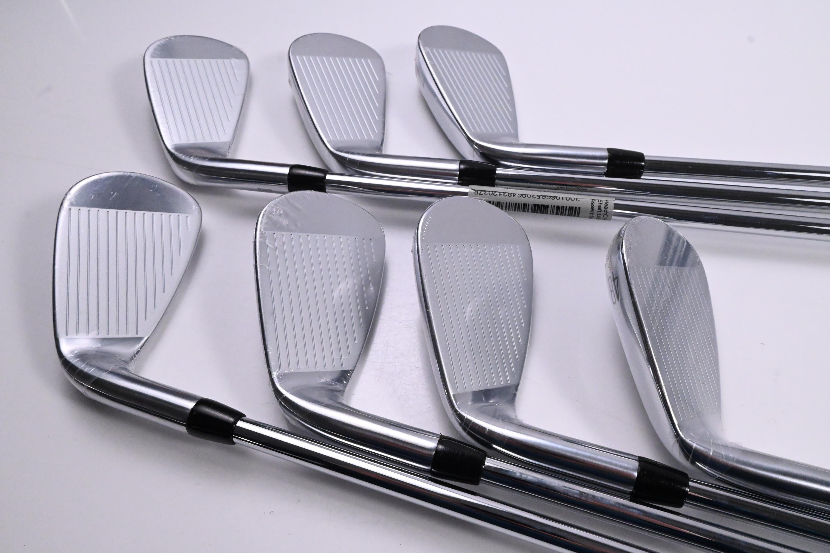 Titleist T350 Irons / 5-PW+48° / Regular Flex AMT Red R300 Shafts