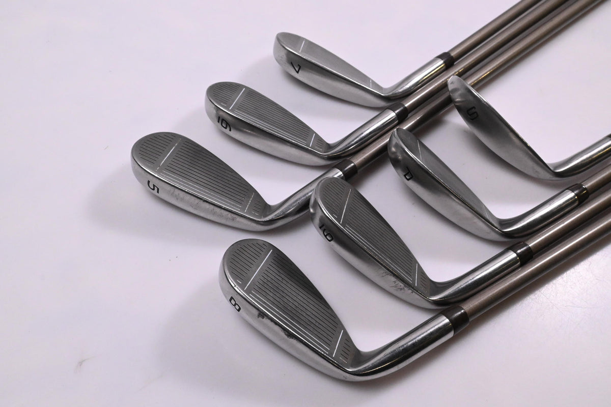 Ladies Taylormade Supersteel Irons / 5-PW+SW / Ladies Flex Taylormade Bubble 60
