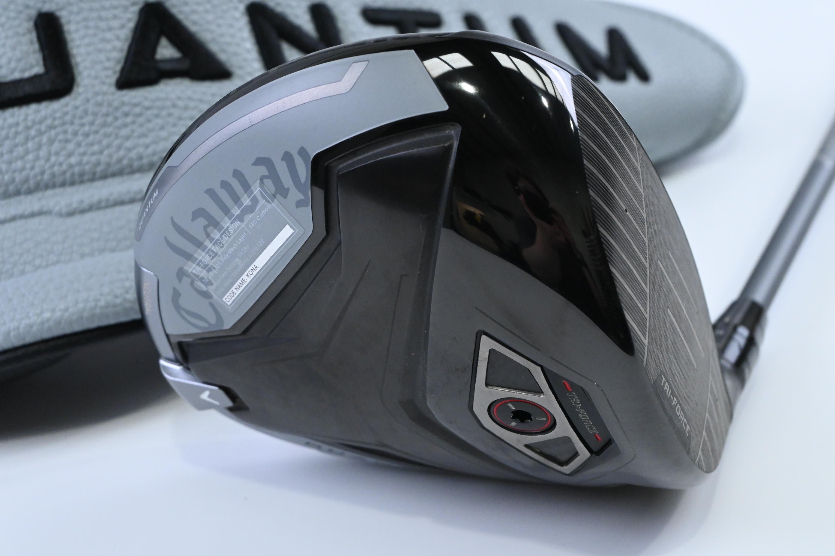 Callaway Quantum Max Driver / 10.5 Degree / Stiff Flex Denali Frost Silver 60