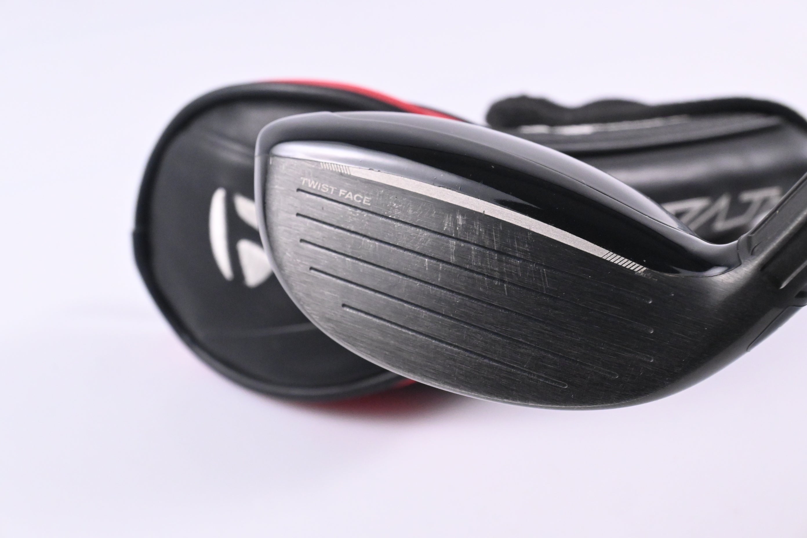 Taylormade Stealth #4 Hybrid / 22 Degree / Regular Flex Fujikura Ventus Red 6