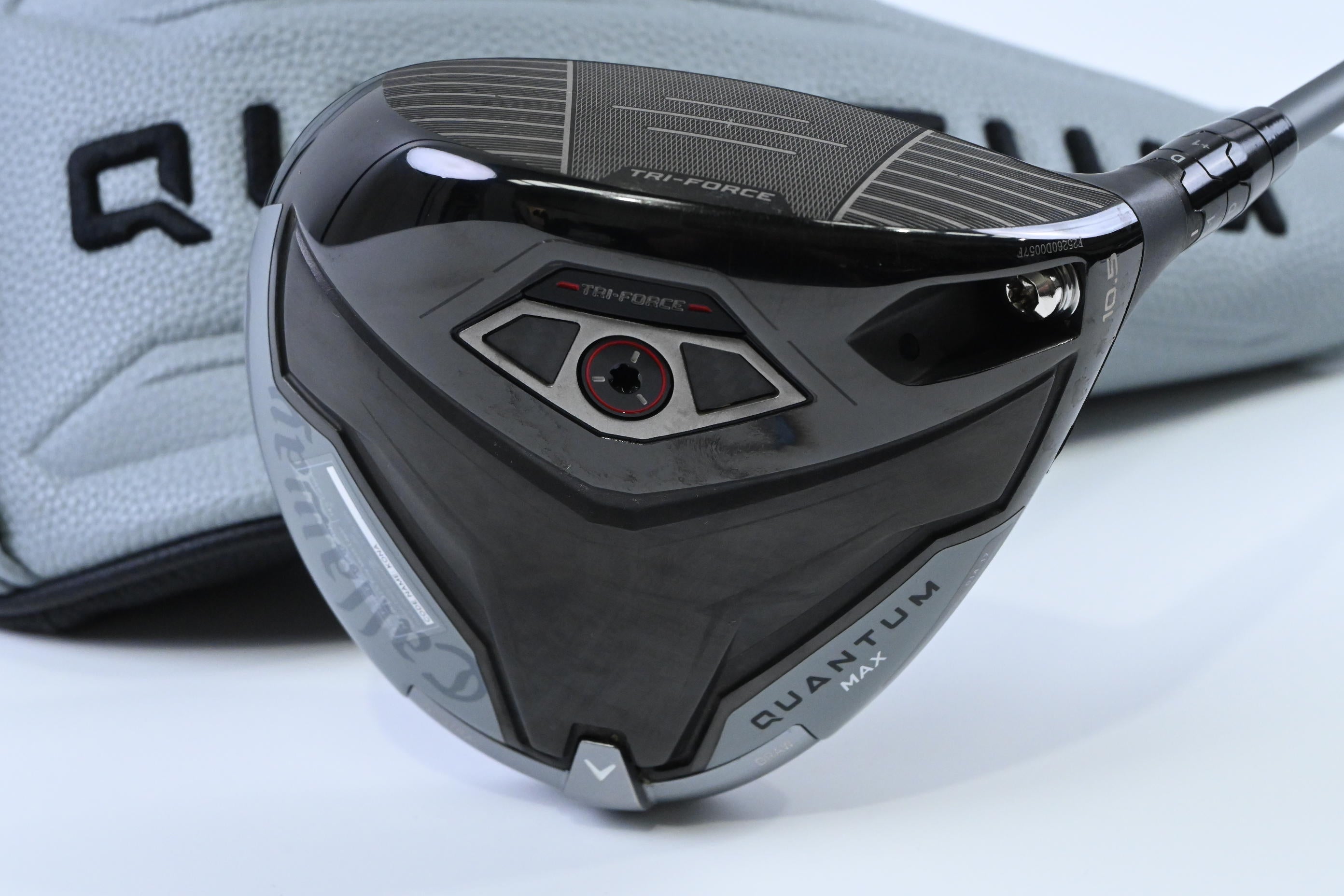 Callaway Quantum Max Driver / 10.5 Degree / Stiff Flex Denali Frost Silver 60