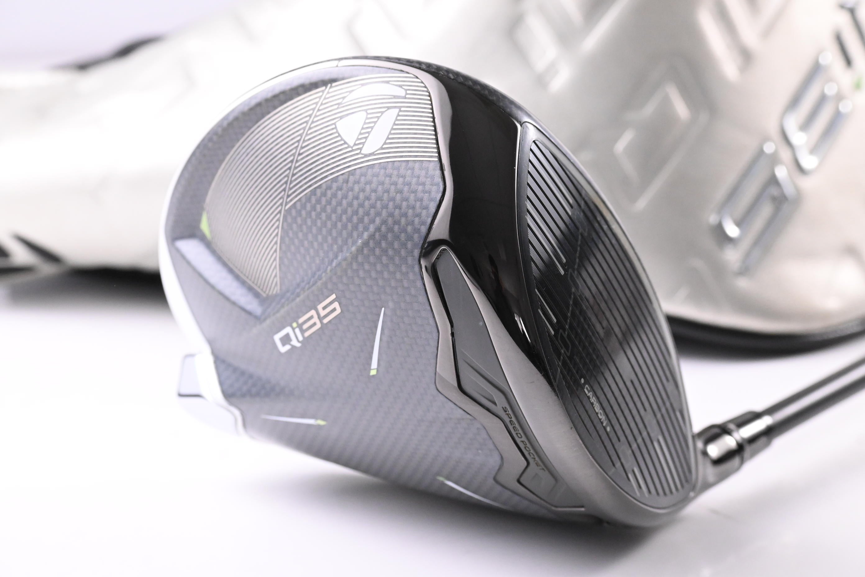 Taylormade Qi35 Max Lite Driver / 10.5 Degree / Senior Flex Vanquish 4 Shaft