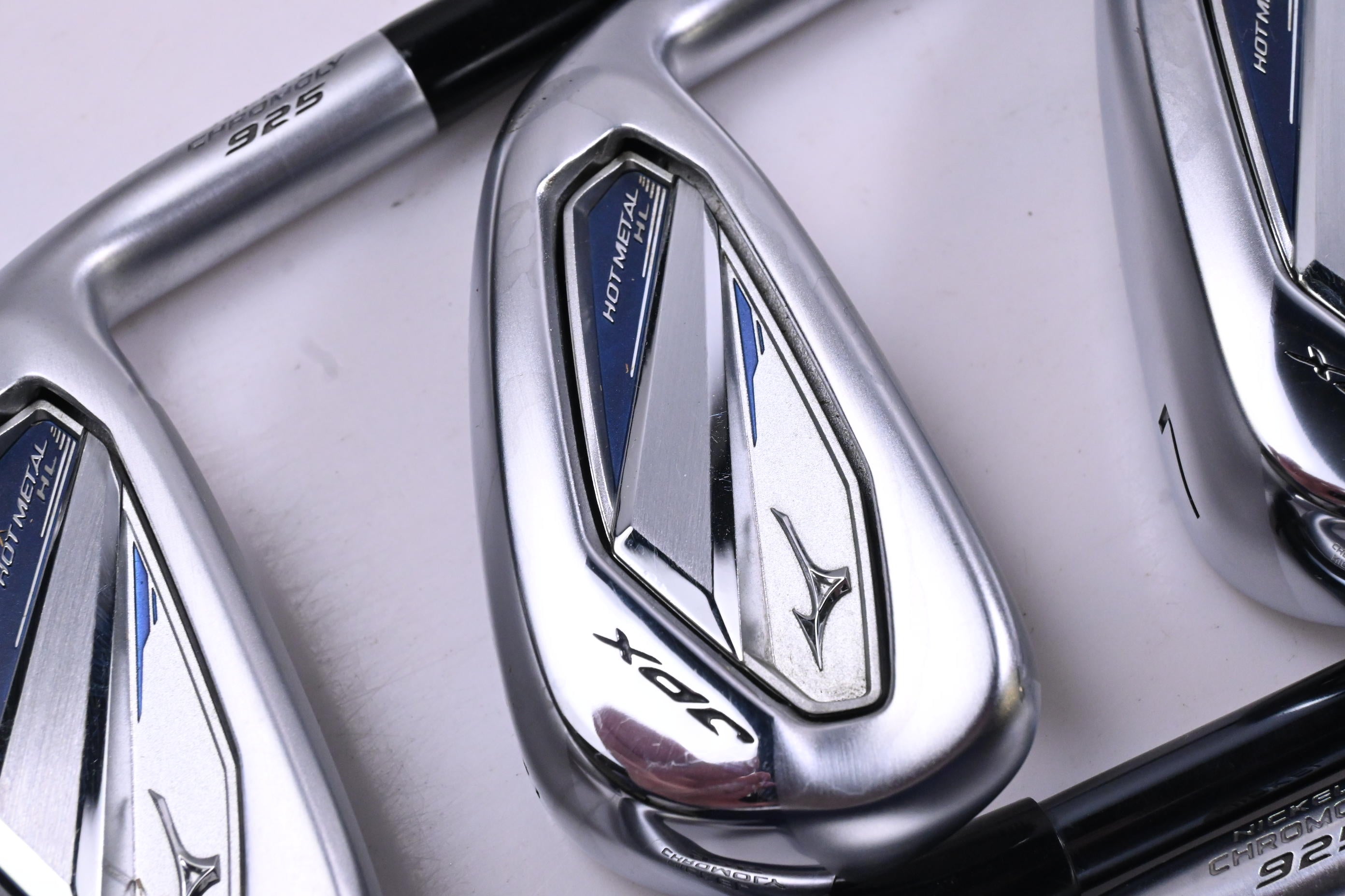 Mizuno JPX 925 Hot Metal HL Irons / 5-PW+GW / Regular Flex UST Recoil Dart ESX