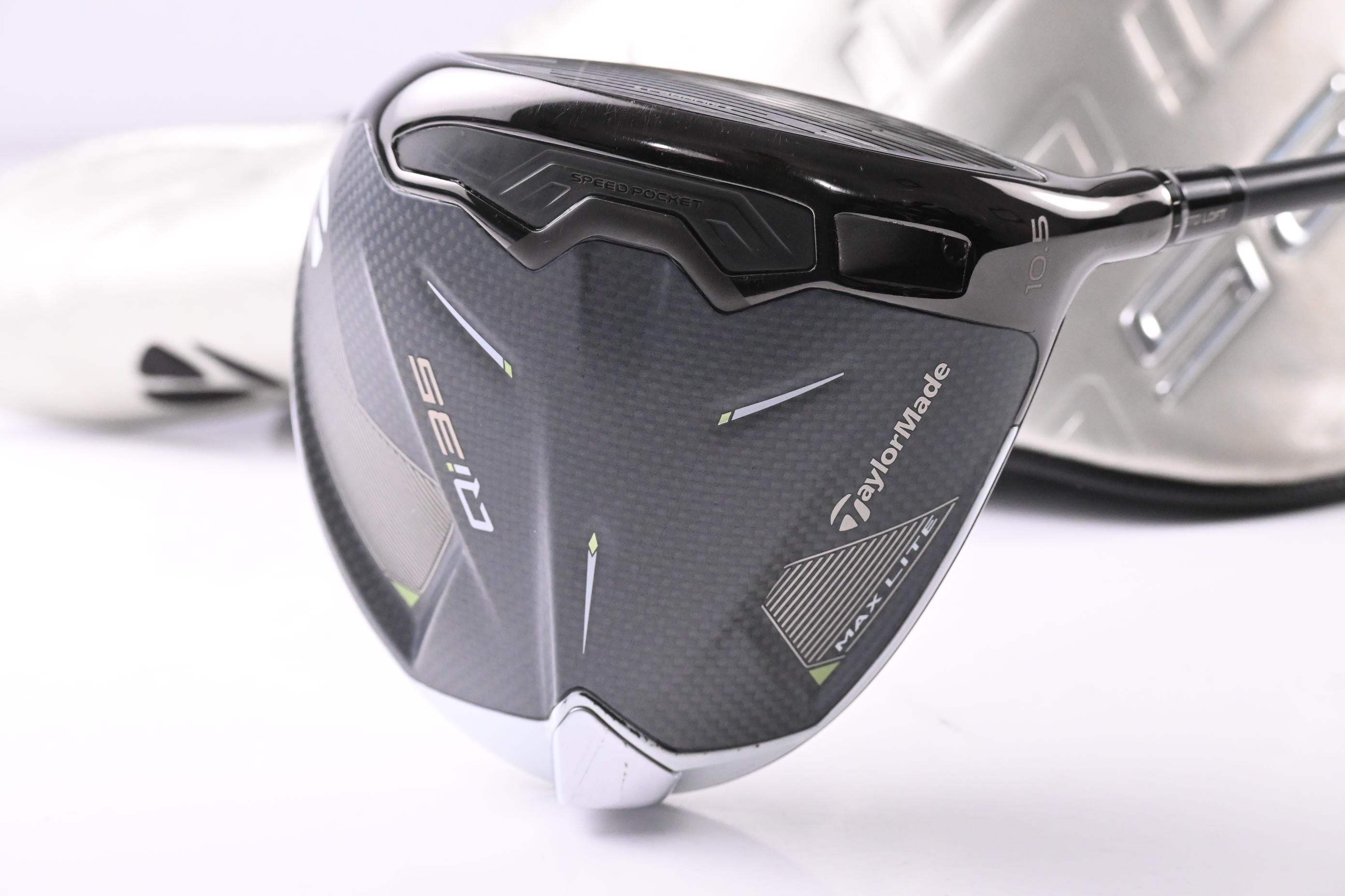 Taylormade Qi35 Max Lite Driver / 10.5 Degree / Senior Flex Vanquish 4 Shaft