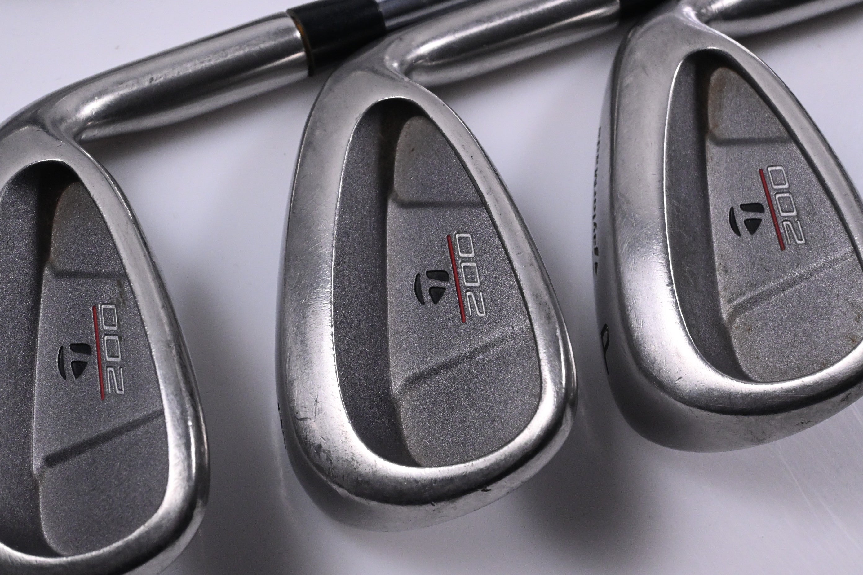 Taylormade 200 Steel Irons / 6-PW / Regular Flex Taylormade 80 Shafts