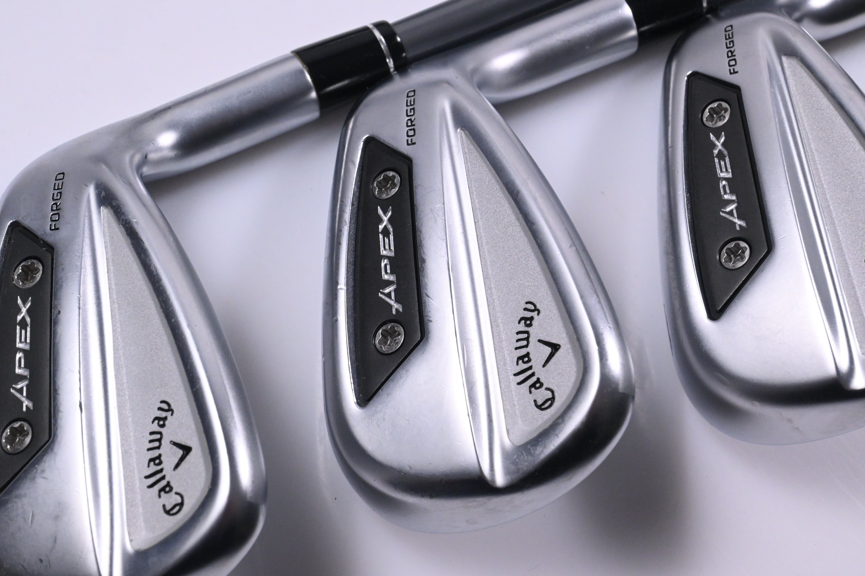 Callaway Apex Ai300 Irons / 7-PW+GW / Regular Flex Denali Charcoal 65 Shafts
