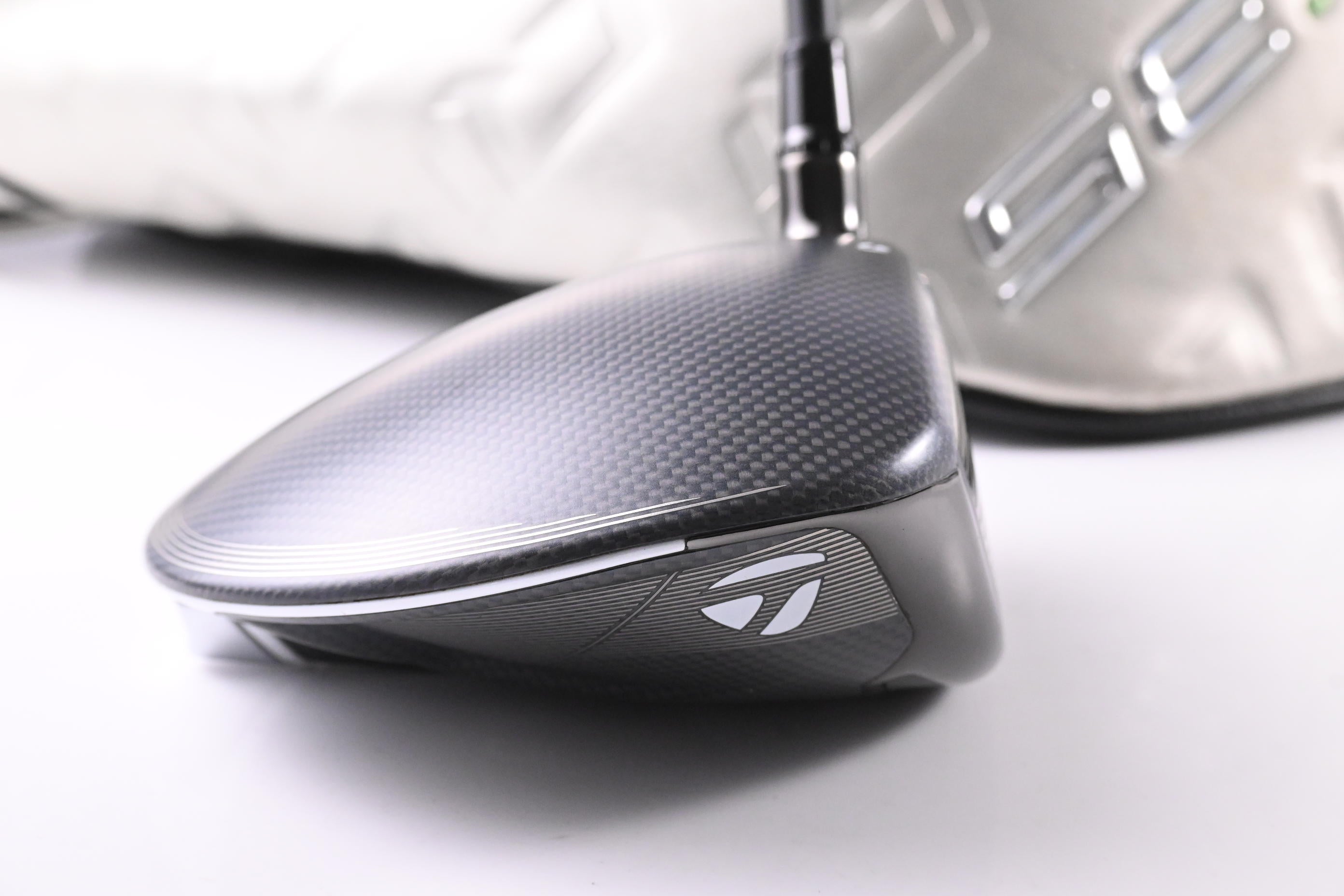 Taylormade Qi35 Max Lite Driver / 10.5 Degree / Senior Flex Vanquish 4 Shaft