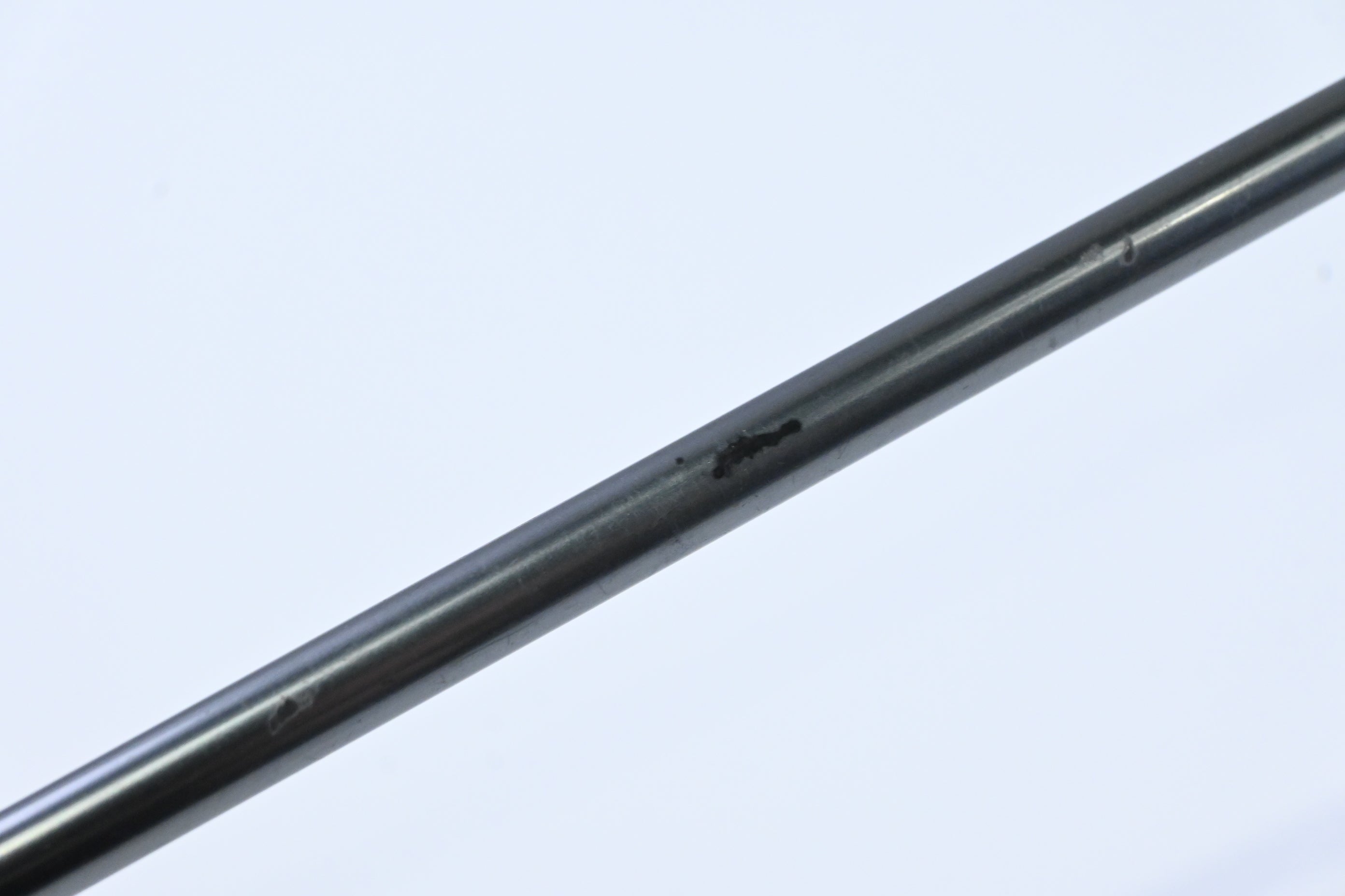 Titleist 909 D2 Driver / 10.5 Degree / Regular Flex Diamana 65 Shaft