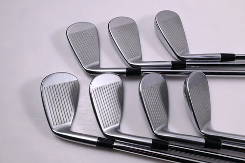 Mizuno JPX 923 Forged Irons / 5-PW+GW / Stiff Flex NS Pro 950 GH NEO Shaft