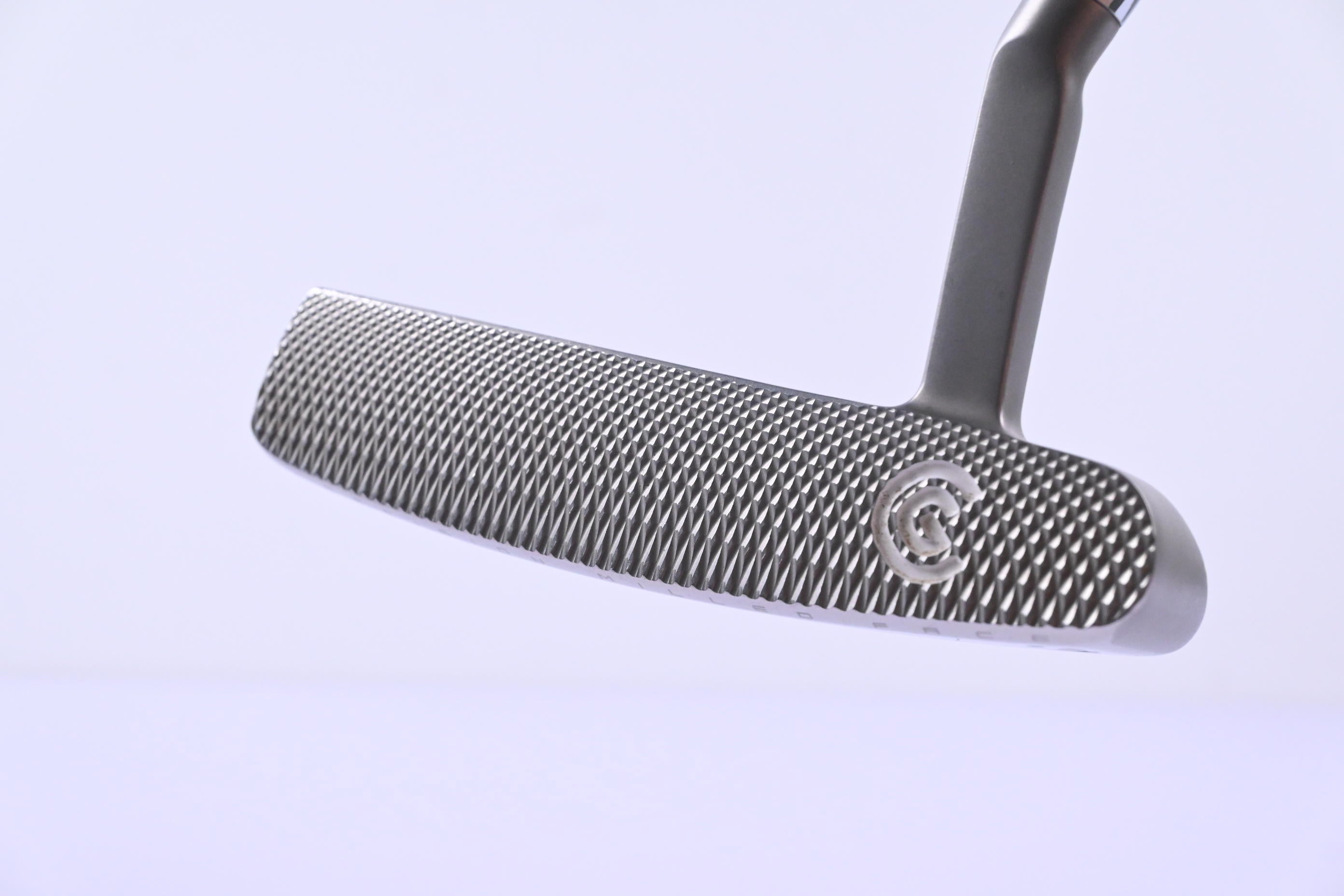 Cleveland Huntington Beach 3 Putter / 33 Inch