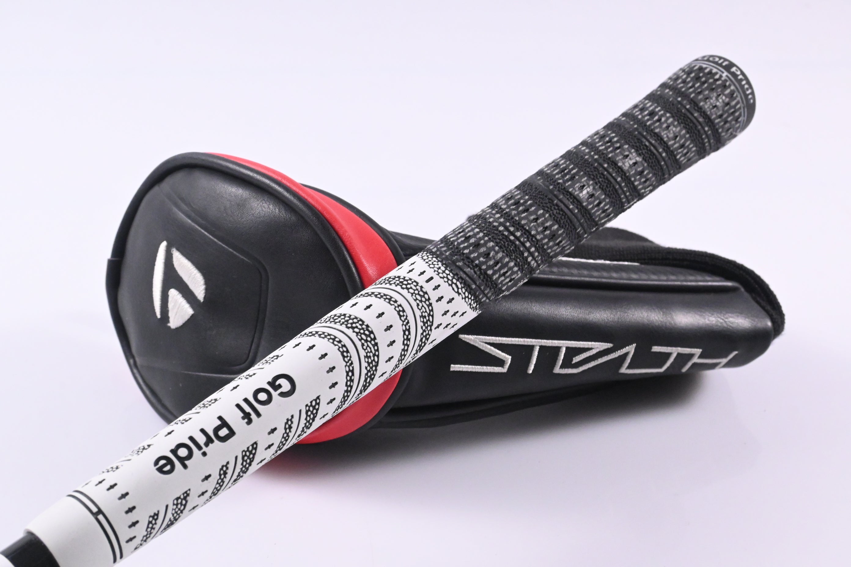 Taylormade Stealth #4 Hybrid / 22 Degree / Regular Flex Fujikura Ventus Red 6