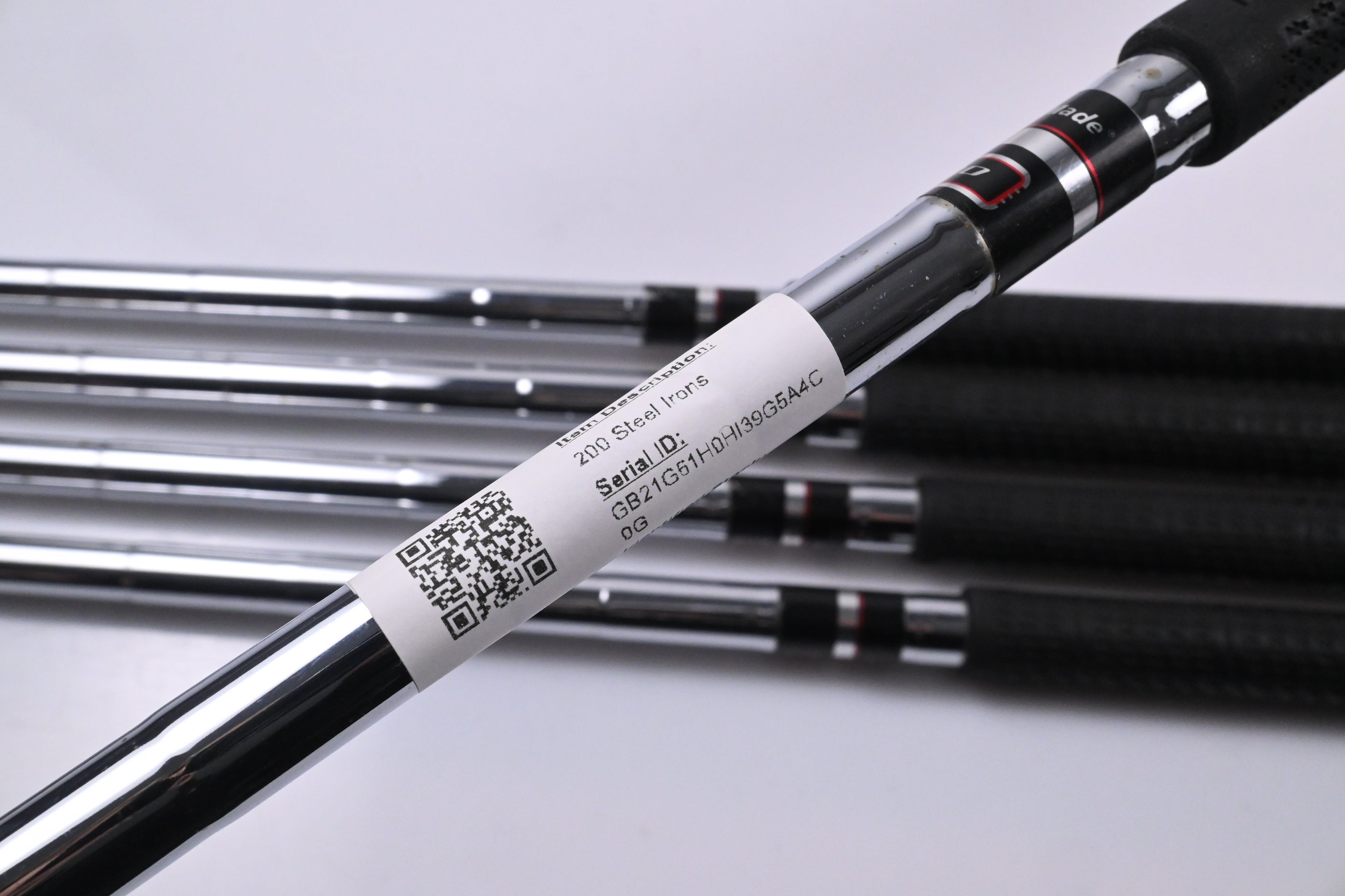 Taylormade 200 Steel Irons / 6-PW / Regular Flex Taylormade 80 Shafts