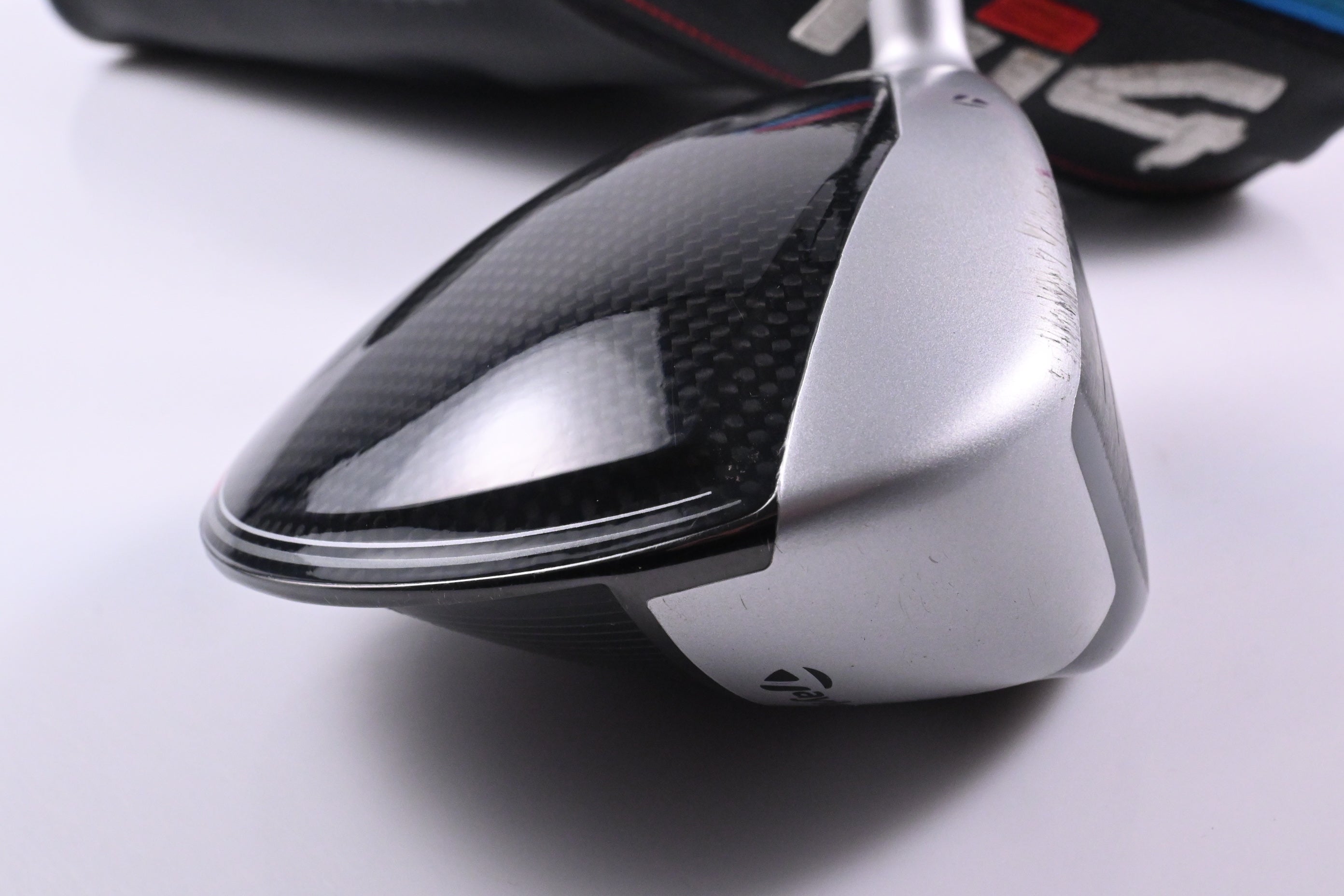 Taylormade M4 Driver / 9.5 Degree / Regular Flex Fujikura Atmos Orange 5 Shaft