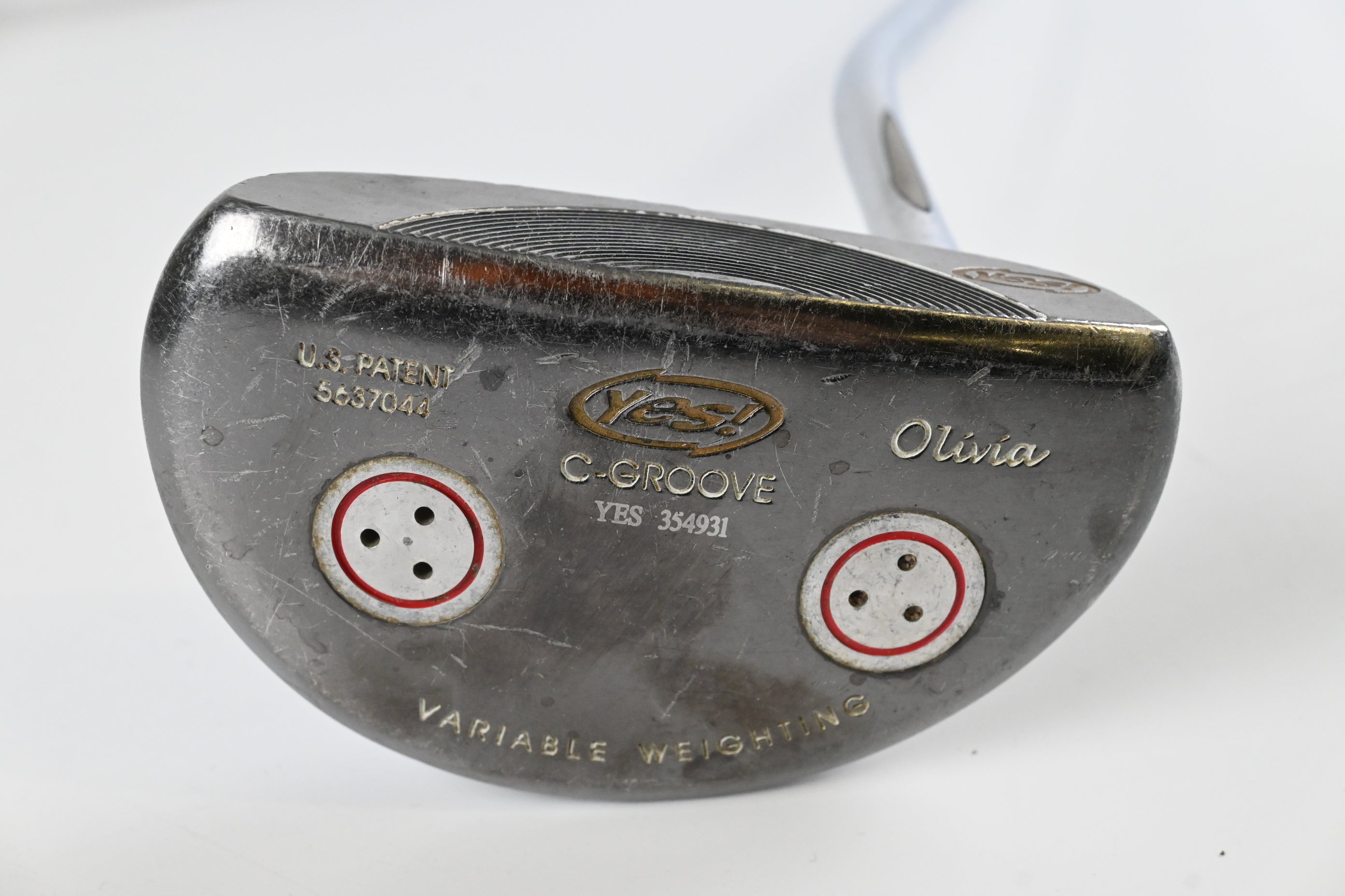 Yes! C-Groove 12 Olivia Putter / 34 Inch