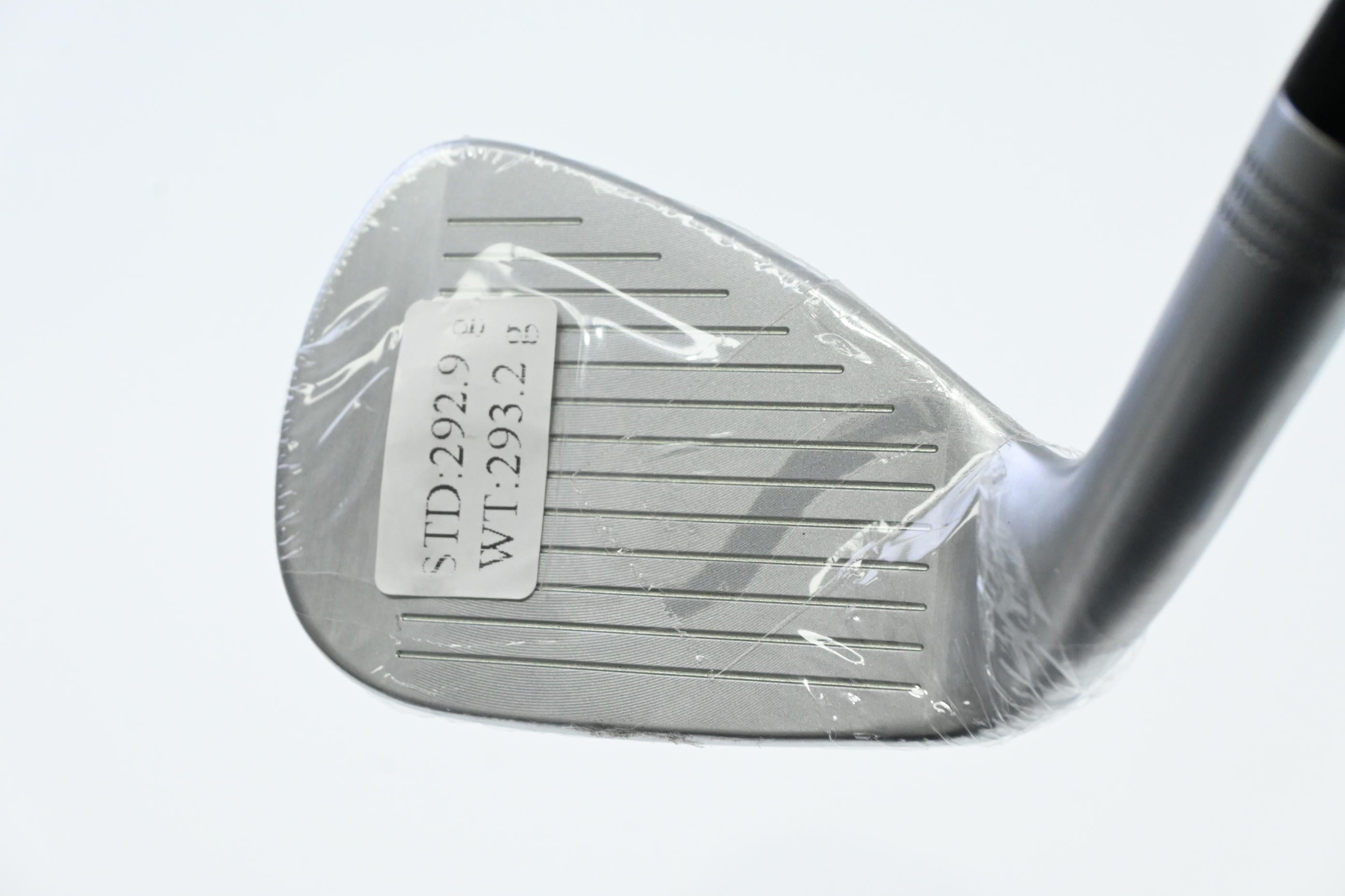 Wilson Staff Model CB 2024 Pitching Wedge / 46 Degree / Stiff Flex Dynamic Gold
