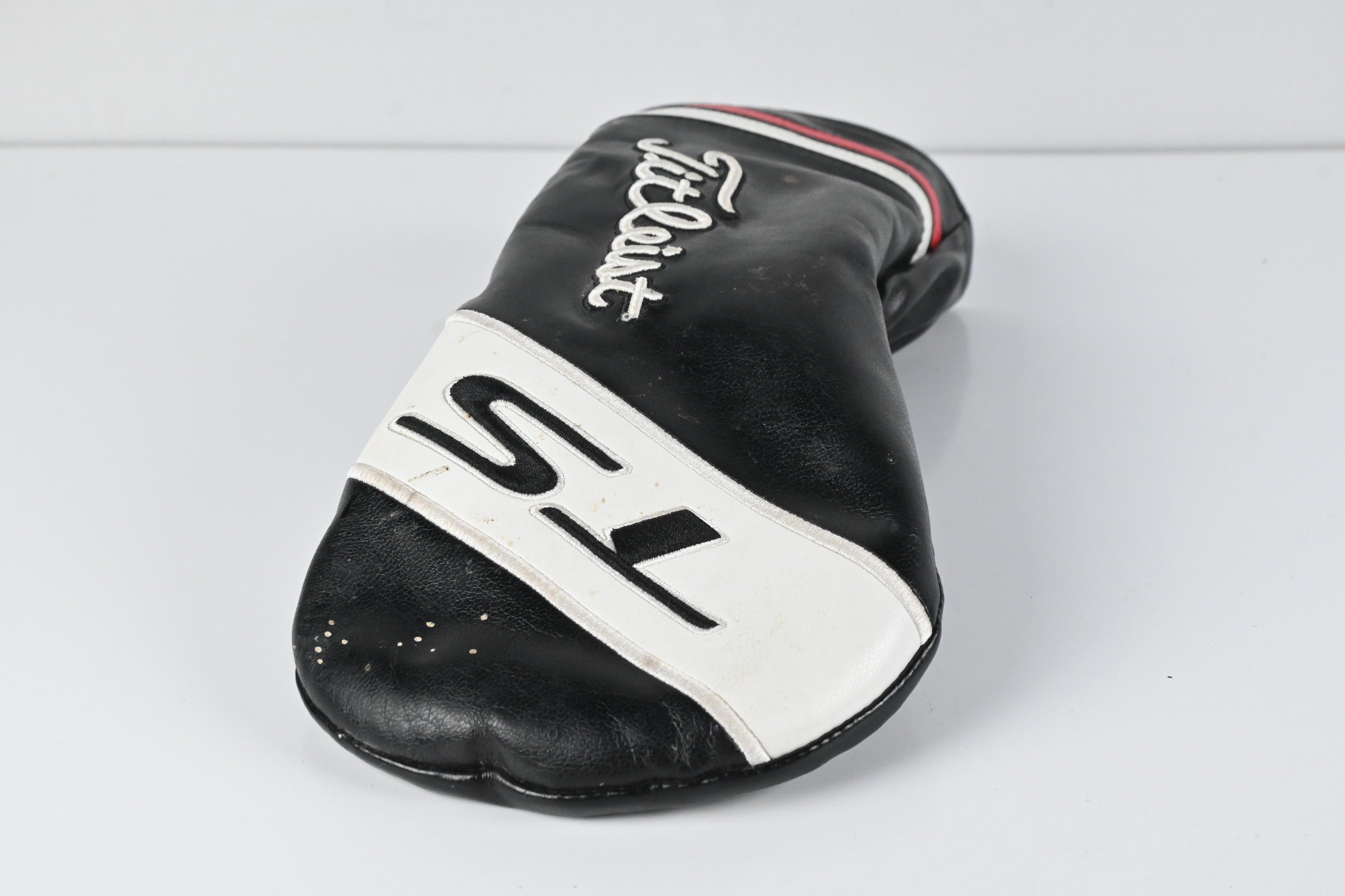 Titleist TS2 Driver / 10.5 Degree / Stiff Flex Kuro Kage Black Series 50 Shaft