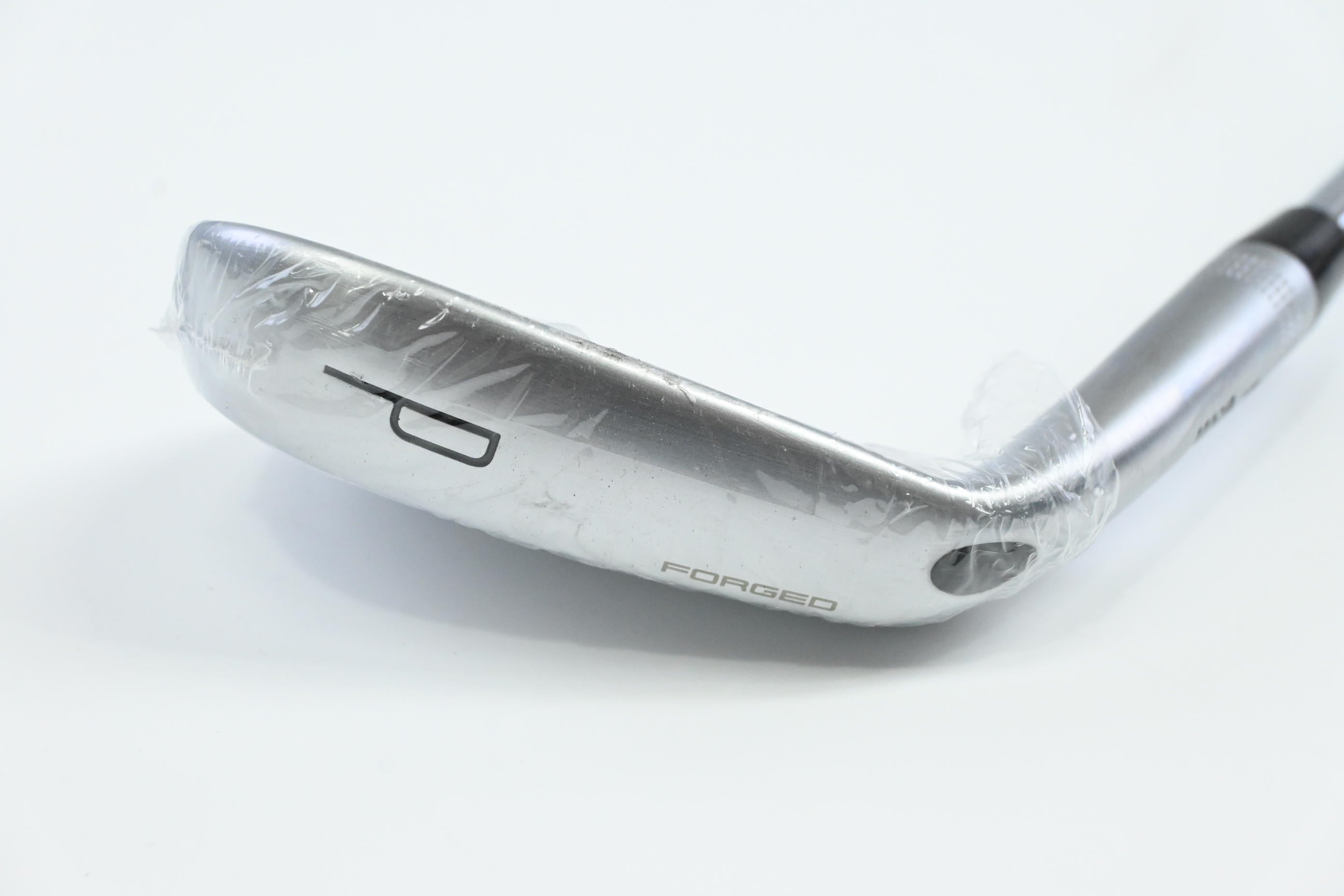 Wilson Staff Model CB 2024 Pitching Wedge / 46 Degree / Stiff Flex Dynamic Gold