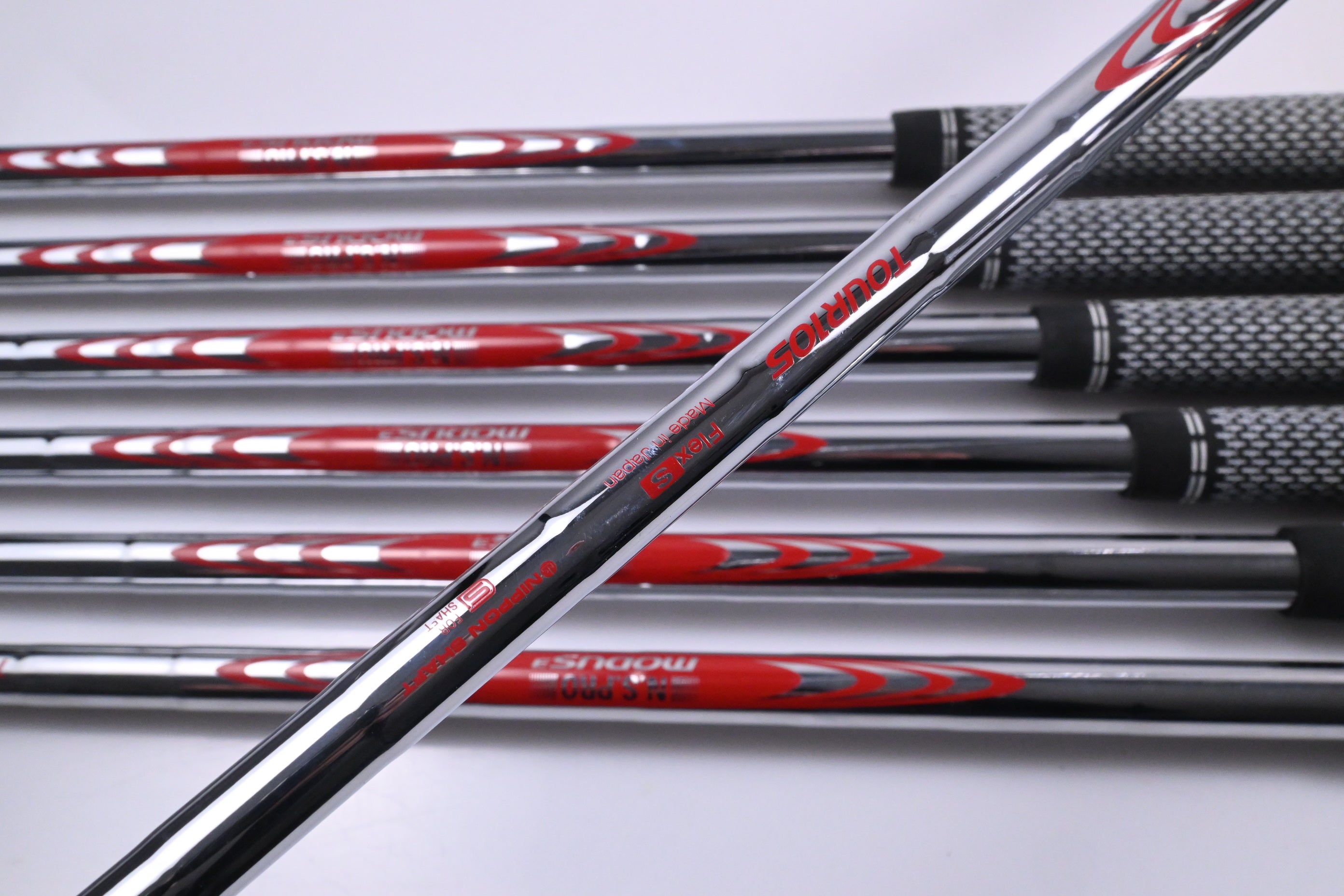 Callaway Quantum Max Irons / 4-PW / Stiff Flex N.S.Pro Modus³ Tour 105 Shafts