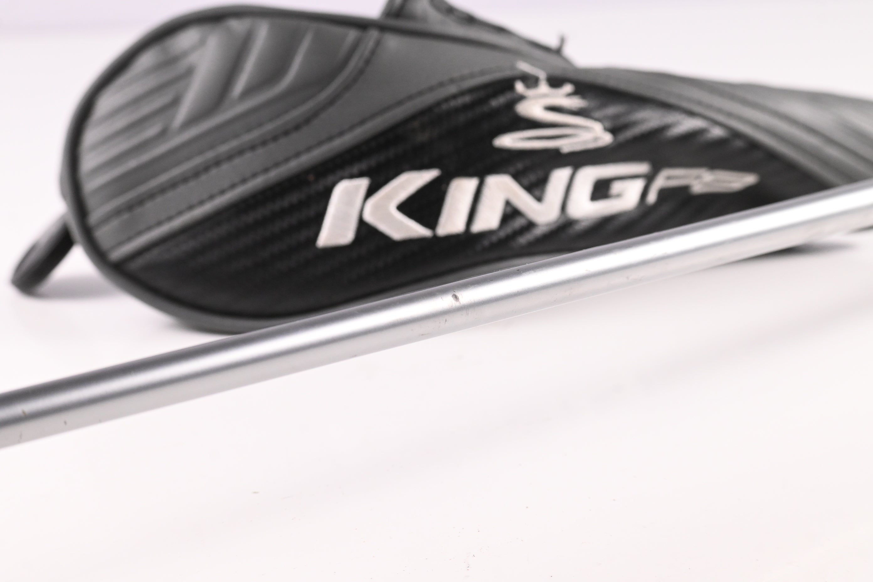 Cobra King F8 #2 Hybrid / 17 Degree / Stiff Flex Aldila Rogue Pro 75 Shaft