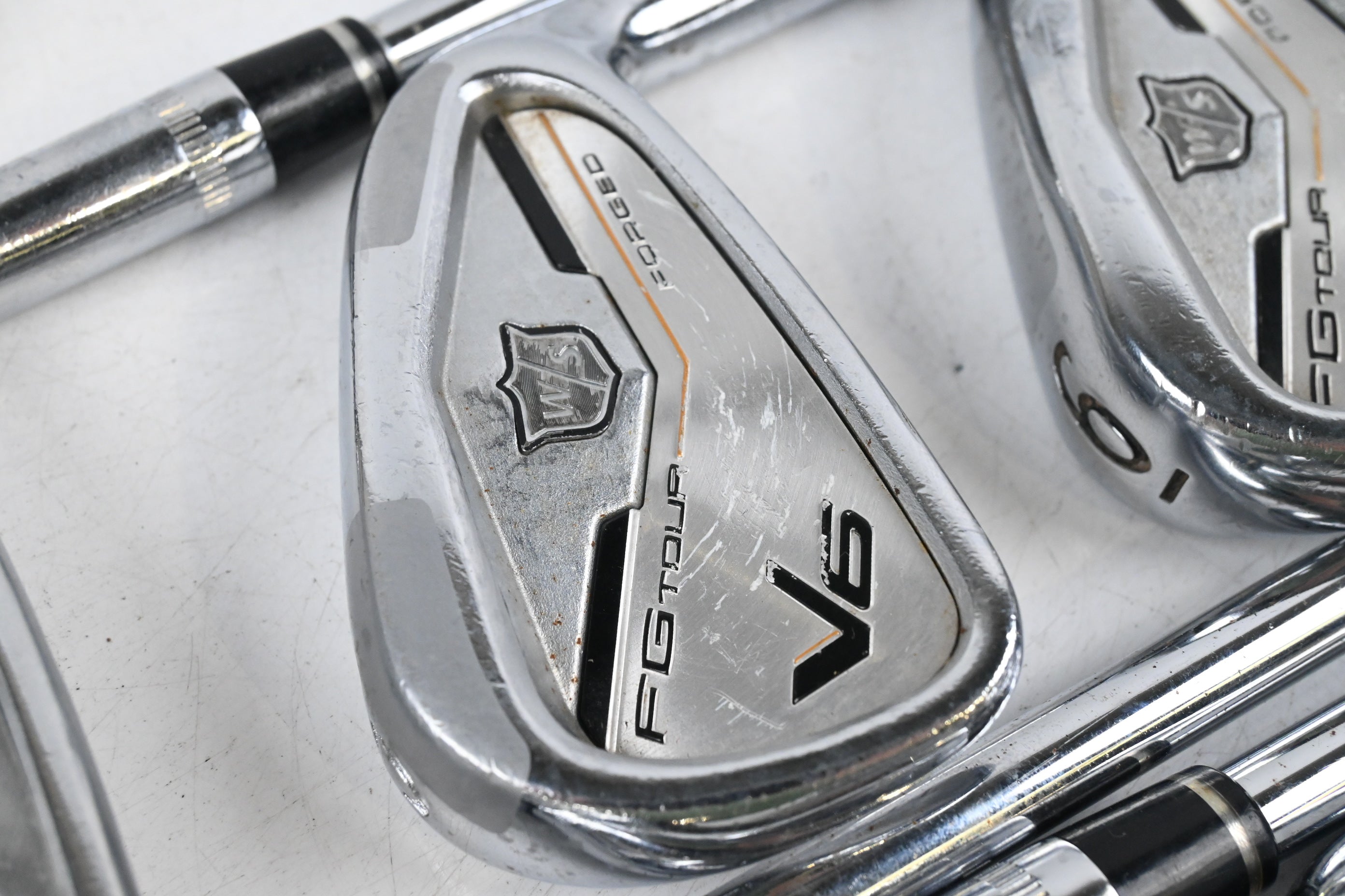 Wilson FG Tour V6 Irons / 4-PW / Stiff Flex KBS Tour 90 Shafts
