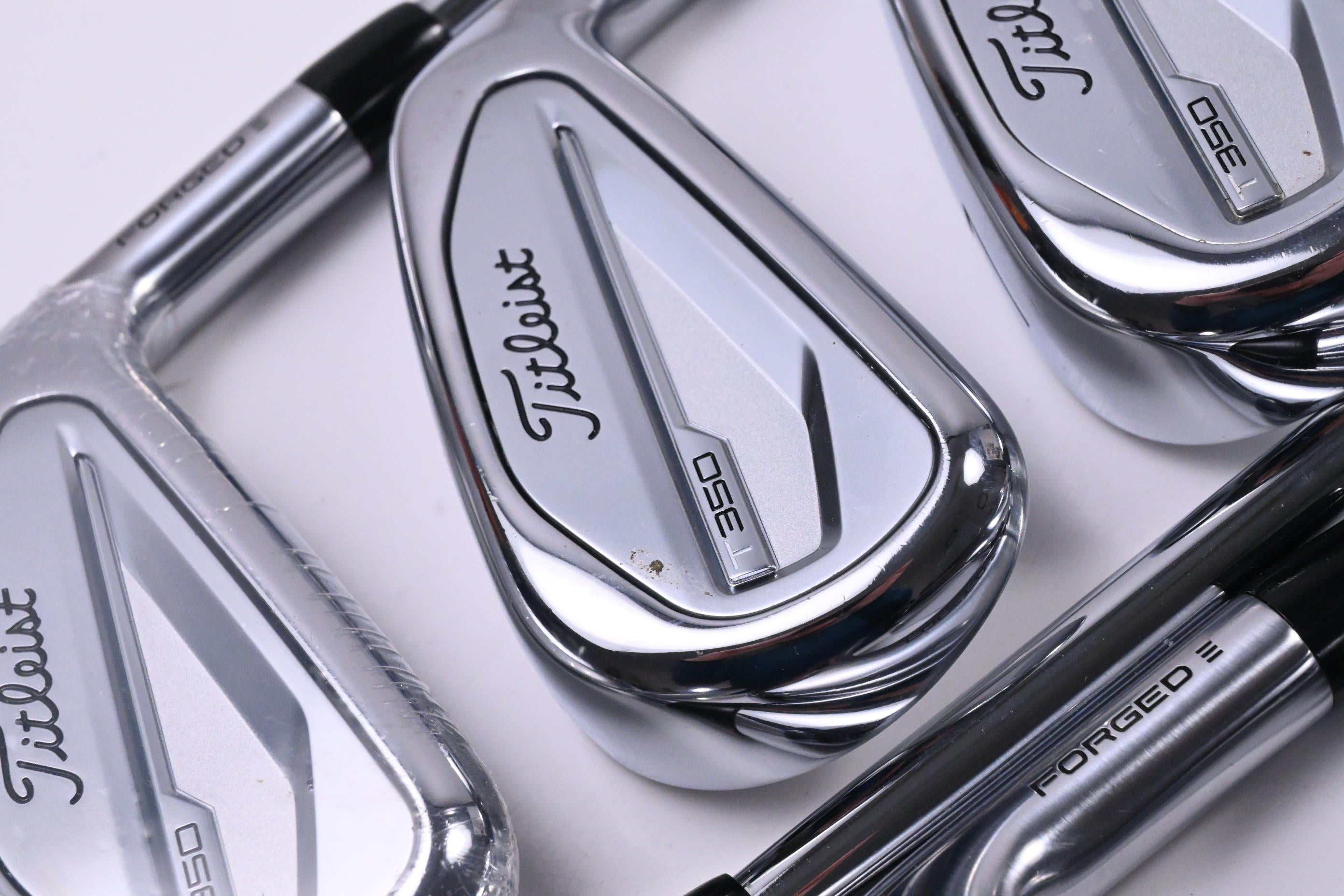 Titleist T350 Irons / 5-PW+48° / Regular Flex AMT Red R300 Shafts