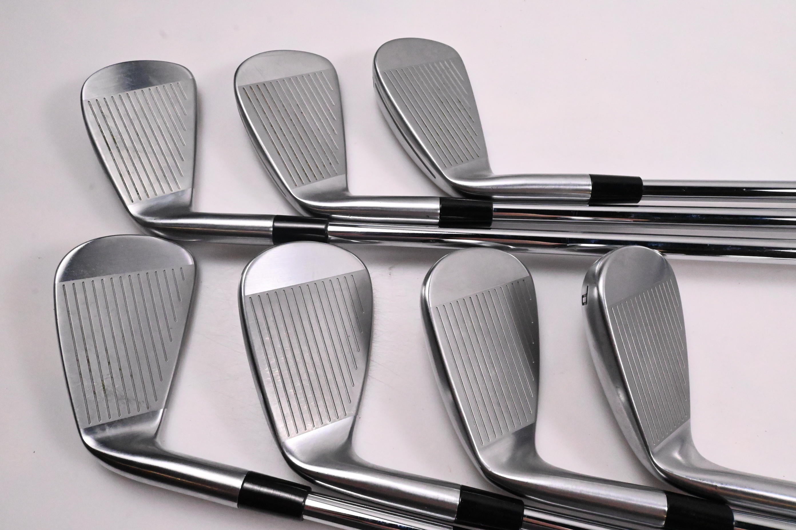 Taylormade P790 2025 Irons / 4-PW / Regular Plus Flex Project X Precision Shafts