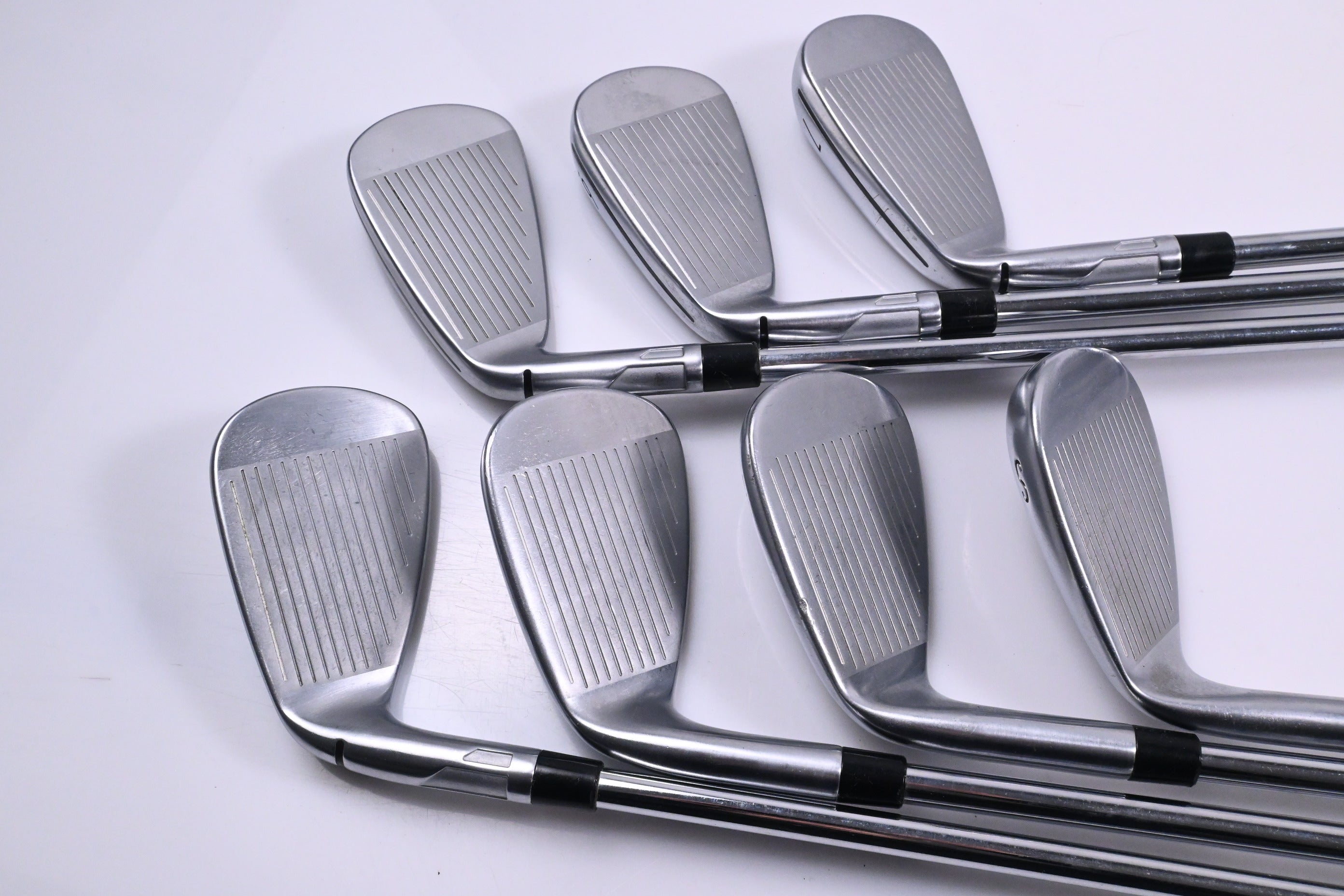 Taylormade Qi Irons / 5-PW+SW / Regular Flex KBS MAX MT 85 Shafts