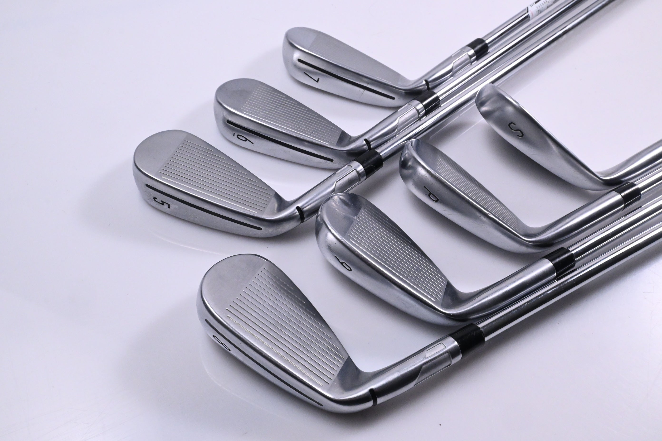 Taylormade Qi Irons / 5-PW+SW / Regular Flex KBS MAX MT 85 Shafts