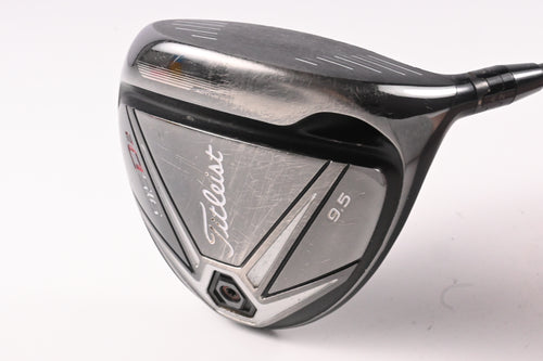 Titleist 915 D2 Driver / 9.5 Degree / Stiff Flex Diamana D+ Ltd 70 Shaft