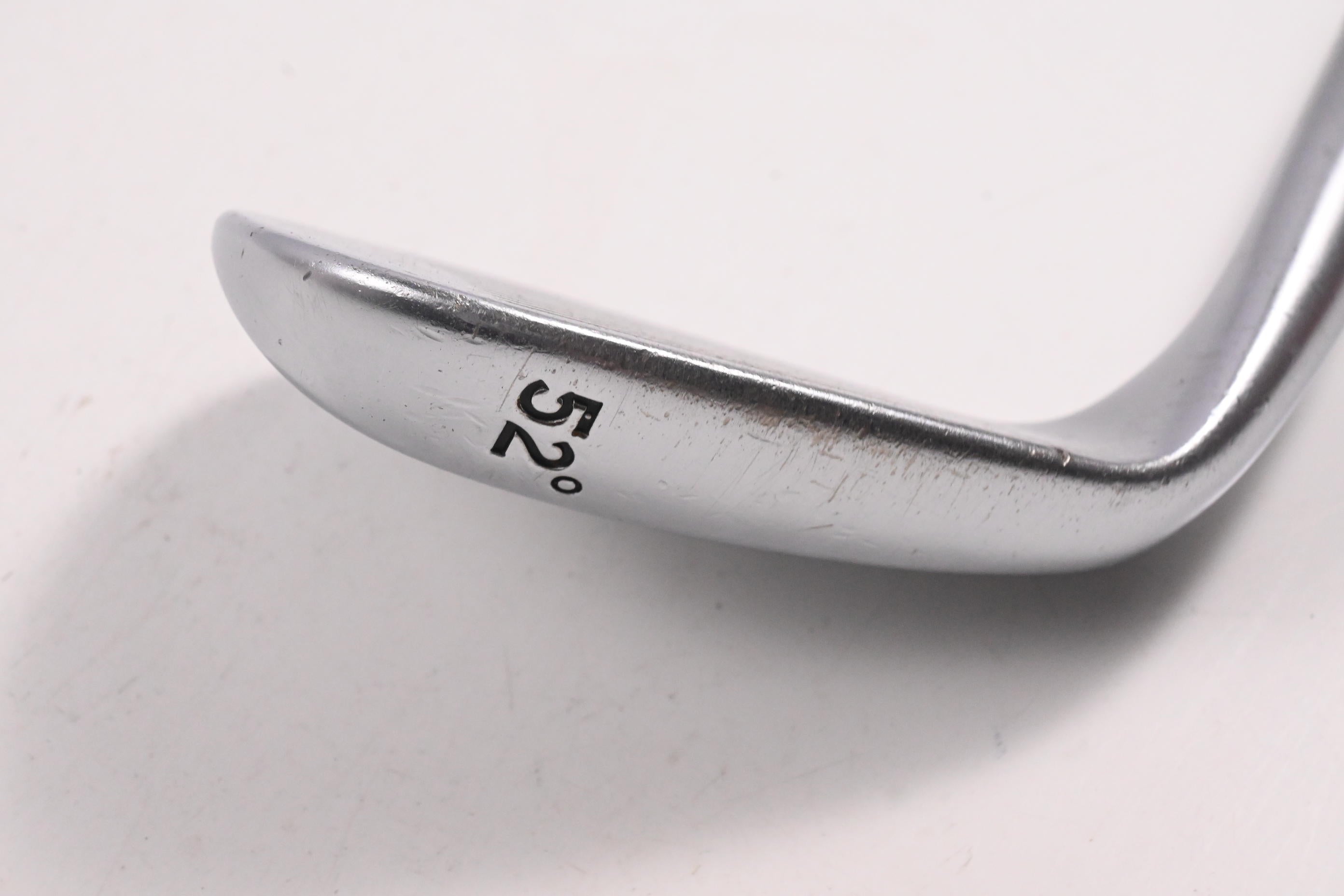 Titleist Vokey Design Gap Wedge / 52 Degree / Wedge Flex Dynamic Gold Shaft