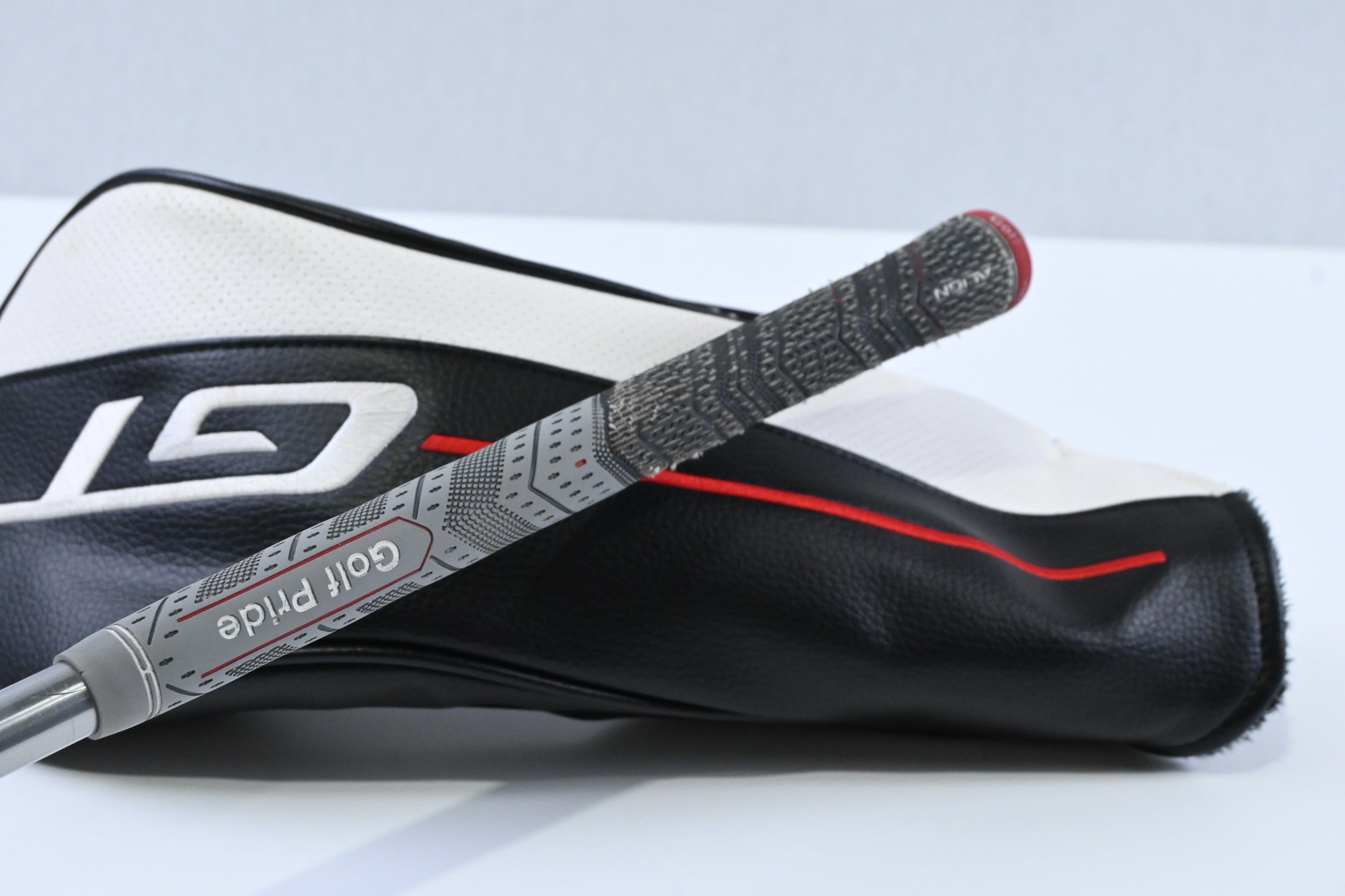 Titleist GT2 Driver / 10 degree / X-Flex Diamana GT 60 Shaft