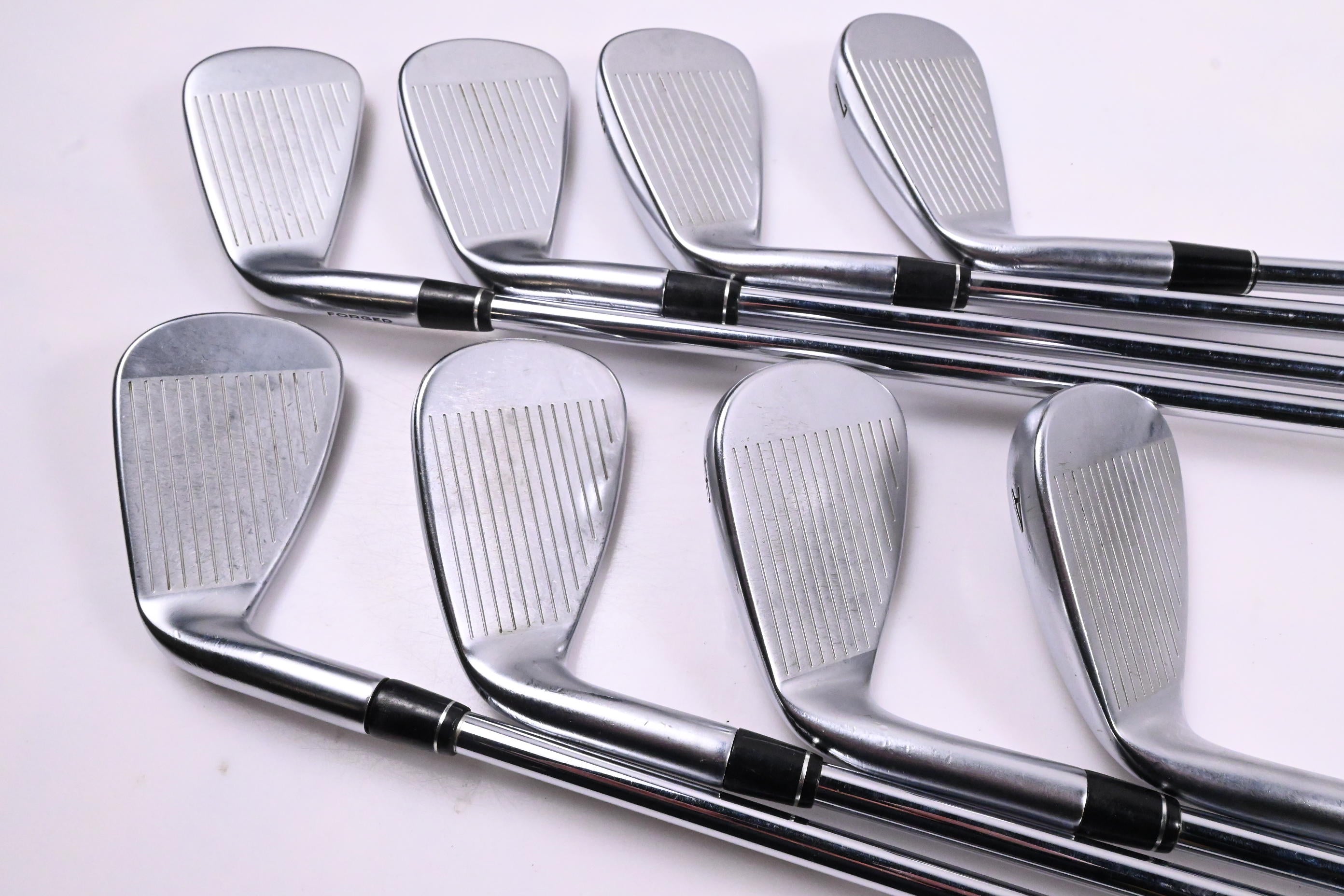 Callaway Apex 21 Irons / 4-PW+GW / Regular Flex Elevate MPH 85 Shafts