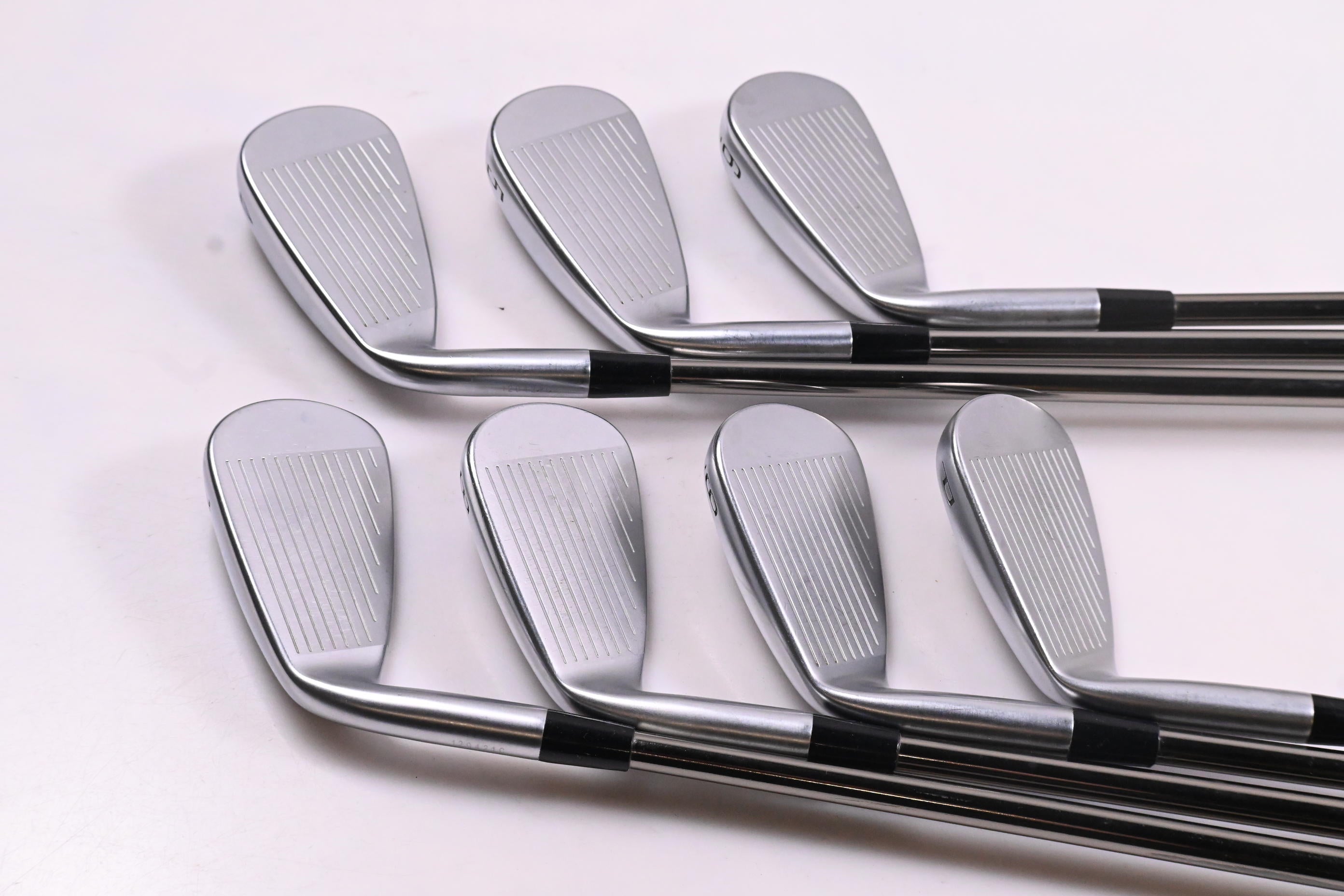 Mizuno JPX 921 Hot Metal Irons / 4-PW / Regular Flex UST Recoil 95 Shafts