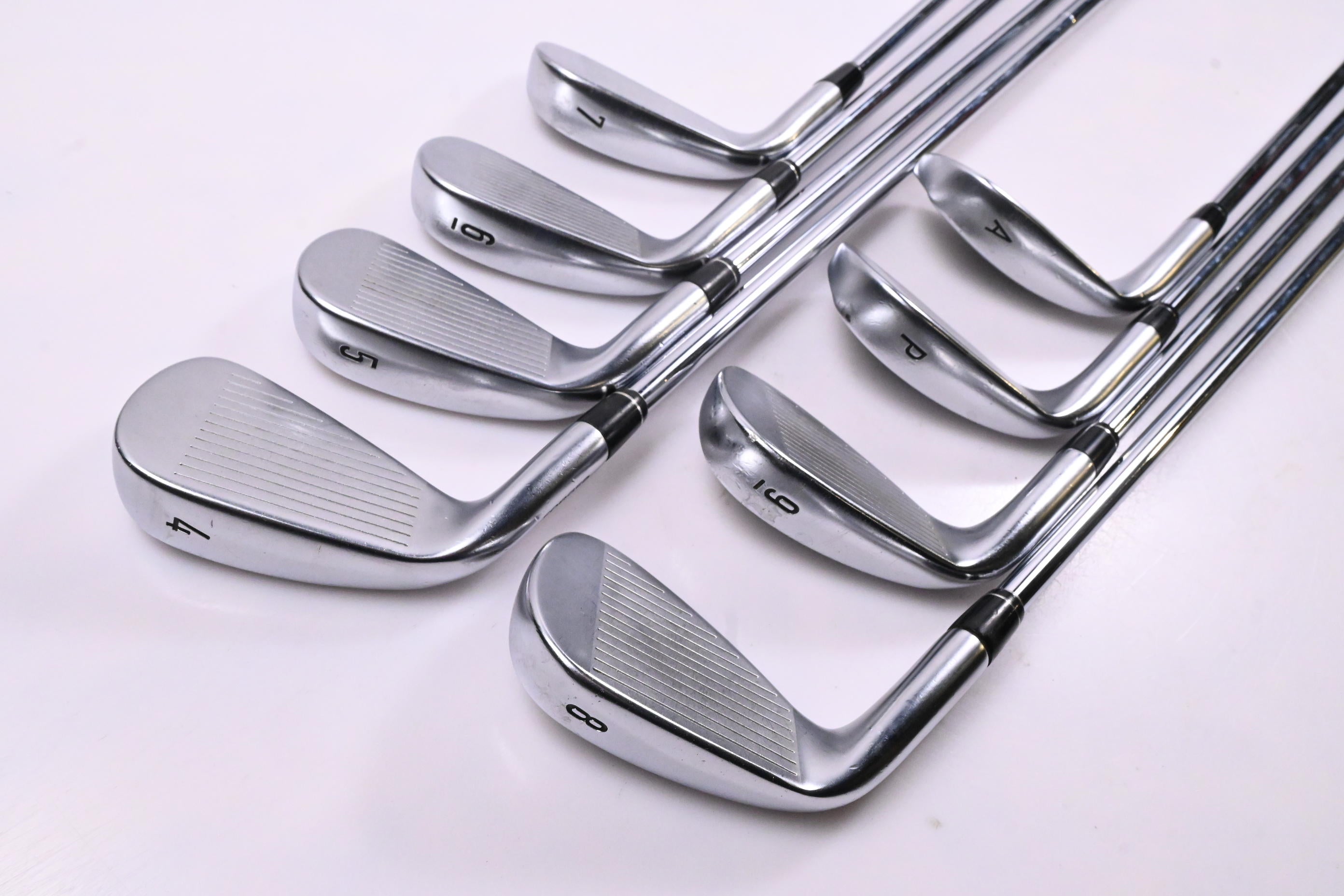 Callaway Apex 21 Irons / 4-PW+GW / Regular Flex Elevate MPH 85 Shafts