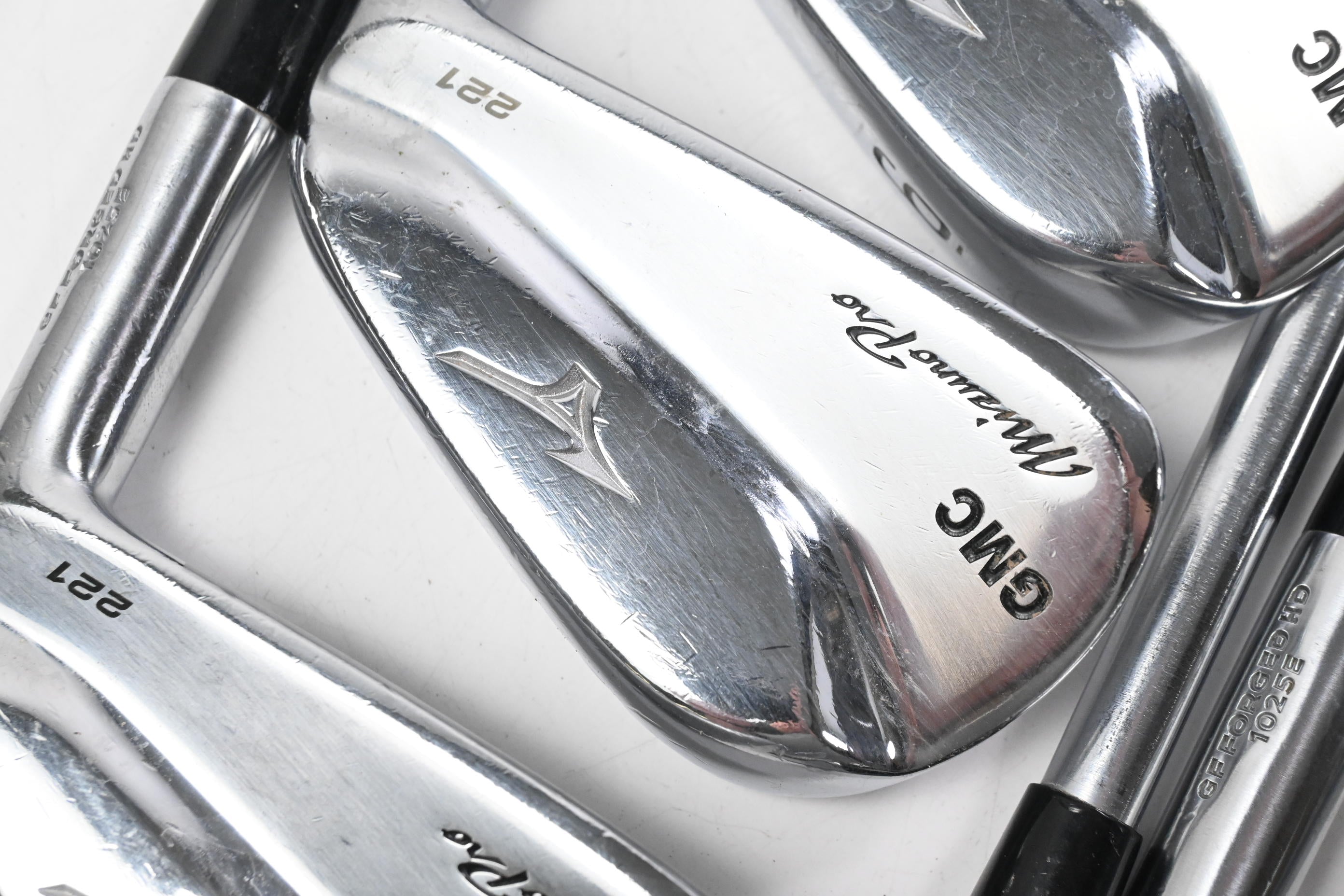 Mizuno Pro 221 Irons / 4-PW / Stiff Flex Project X LS 120 Steel Shafts