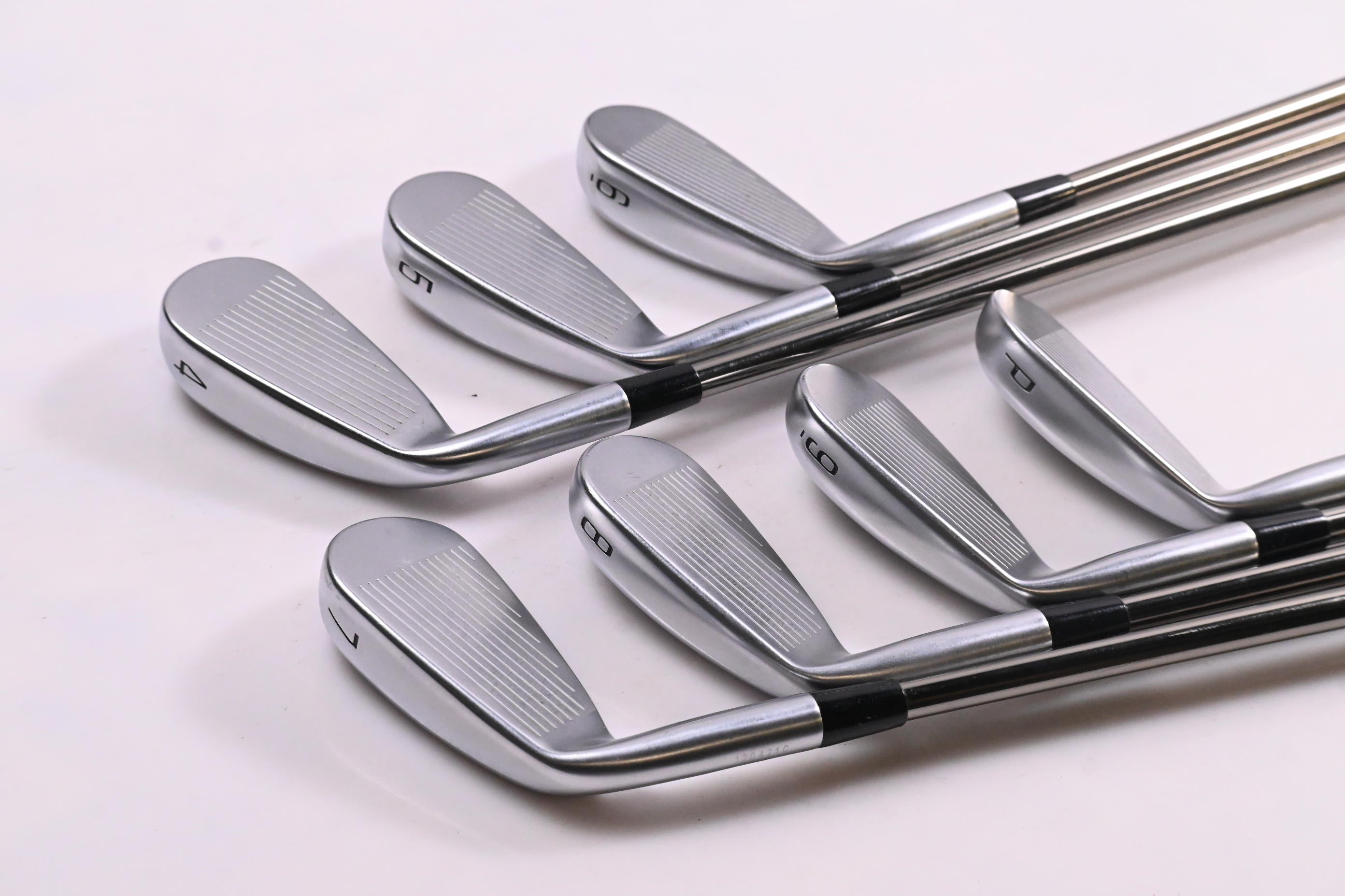 Mizuno JPX 921 Hot Metal Irons / 4-PW / Regular Flex UST Recoil 95 Shafts