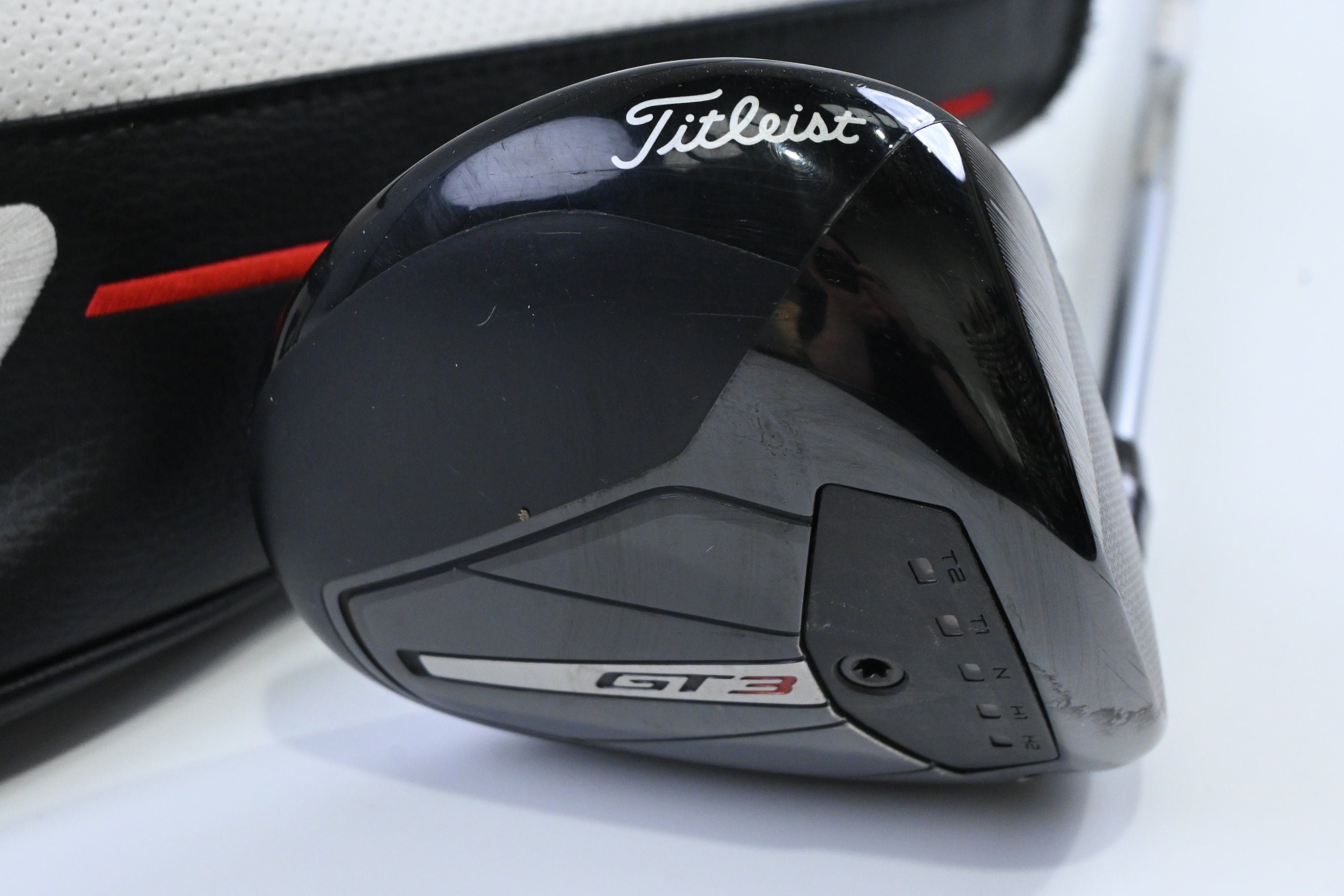 Titleist GT3 Driver / 9 Degree / Regular Flex Fujikura AirSpeeder 40