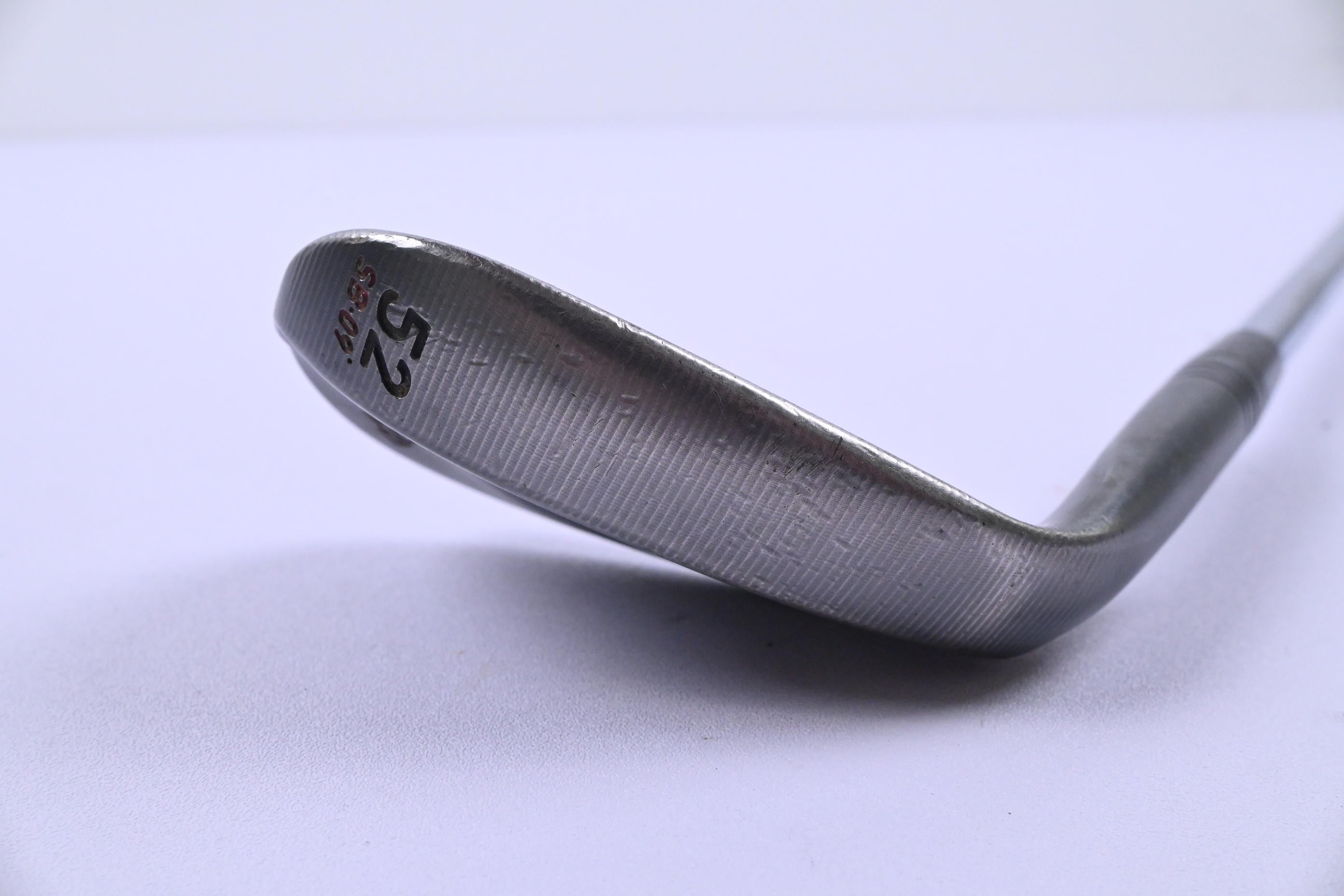 Taylormade Milled Grind 2 Black Gap Wedge / 52 Degree / Stiff Flex Dynamic Gold