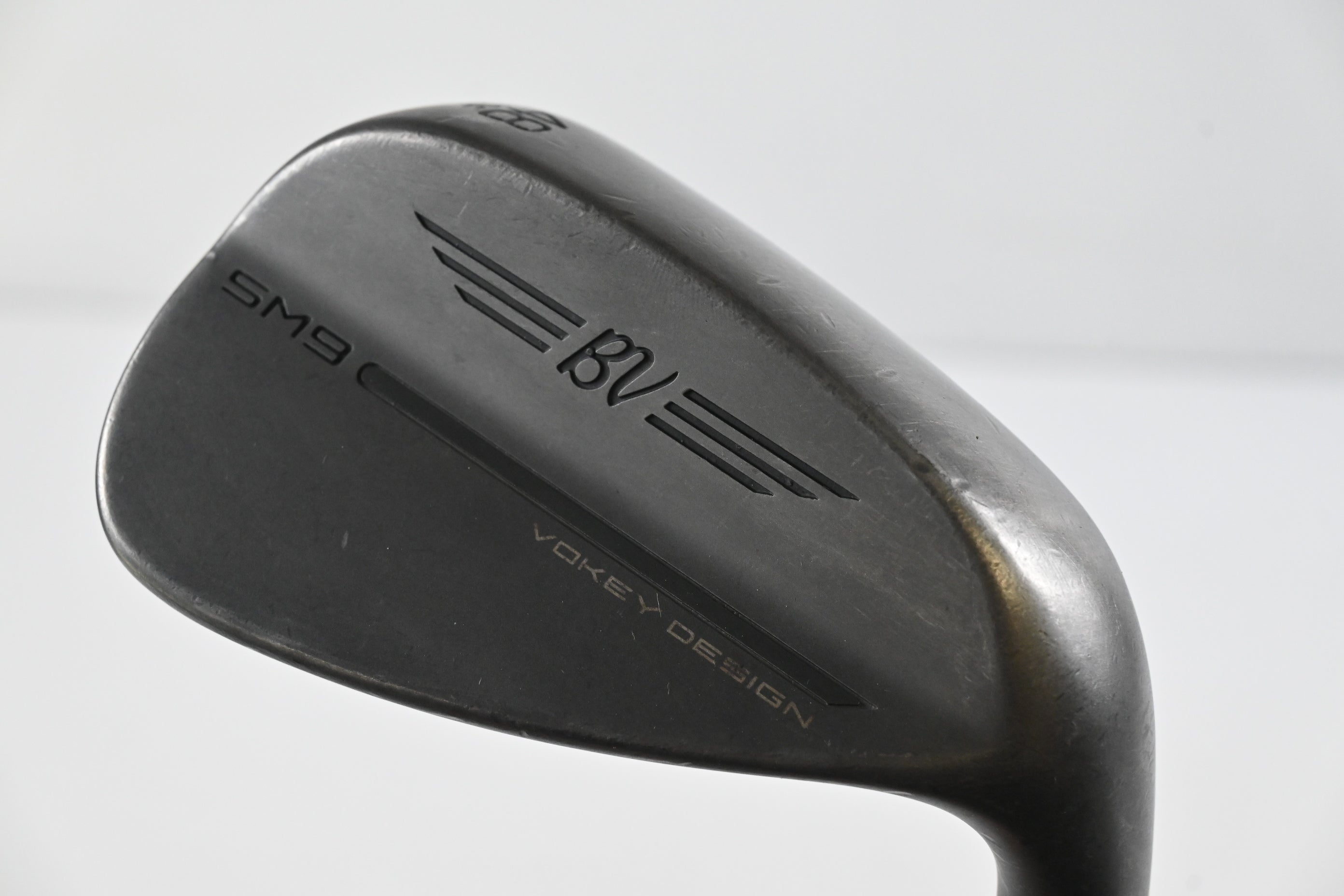 Titleist Vokey SM9 Pitching Wedge / 48 Degree / Regular Flex Dynamic Gold Shaft