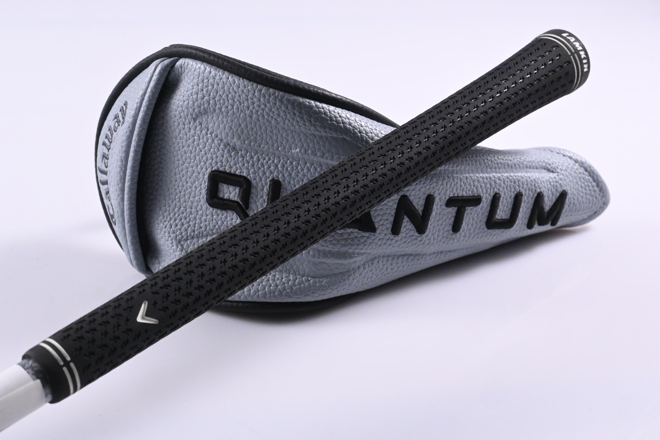 Callaway Quantum Max OS #4 Hybrid / 20 Degree / Regular Flex Denali Frost Silver