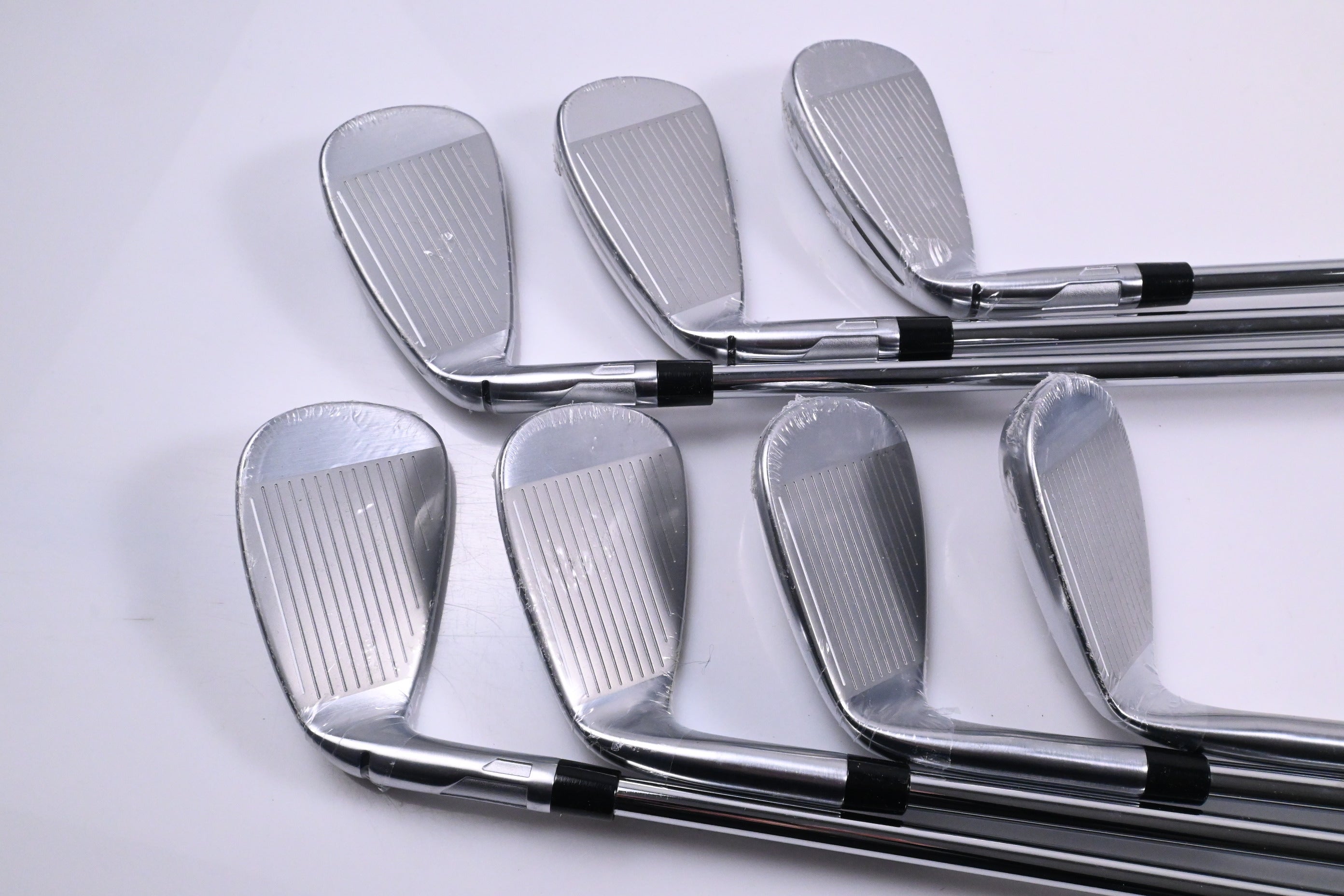 Taylormade Qi Max HL Irons / 5-PW+SW / Regular Flex KBS MAX MT 85 Shafts