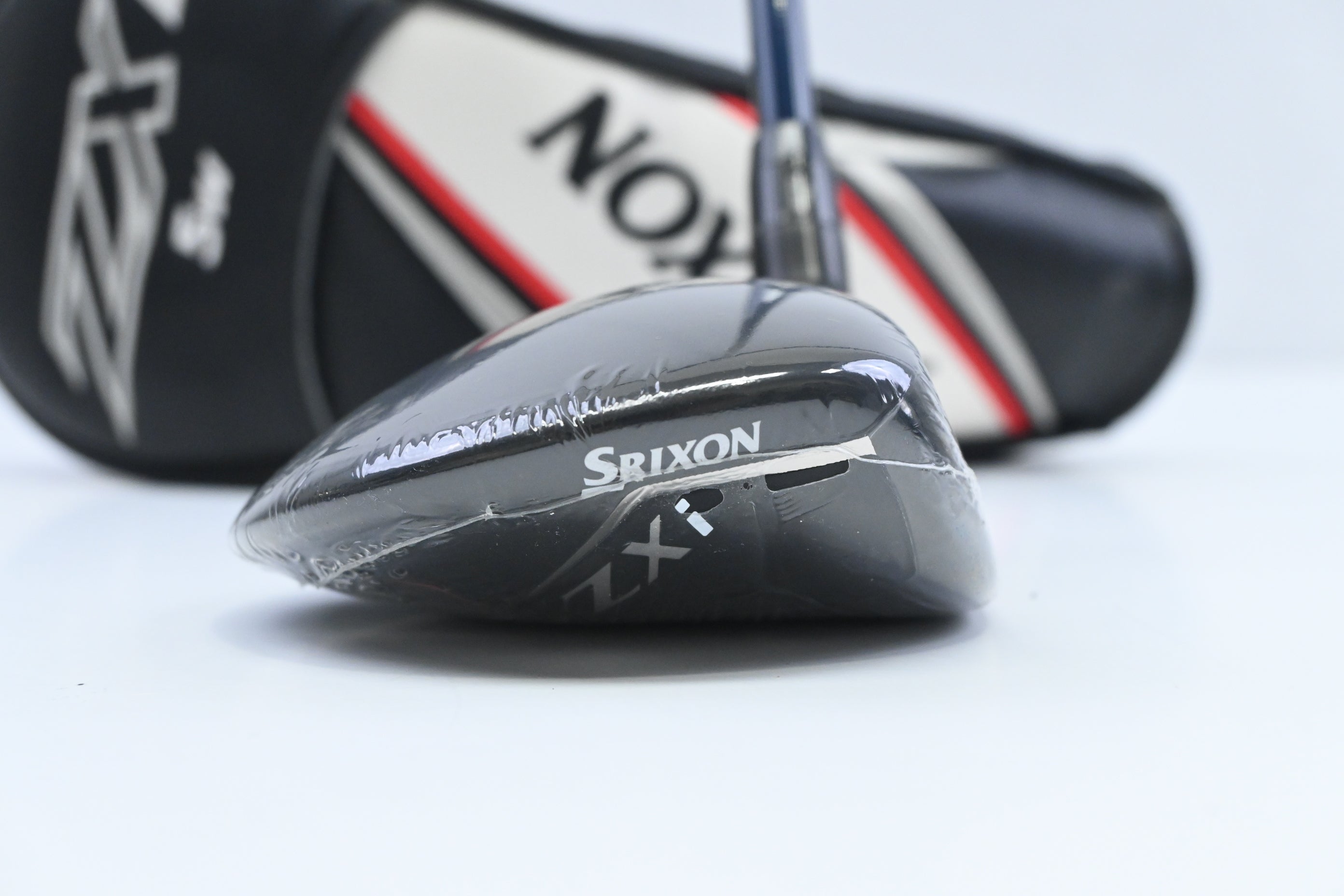 Srixon ZXi #5 Wood / 18 Degree / Regular Flex Fujikura Ventus TR Blue 6