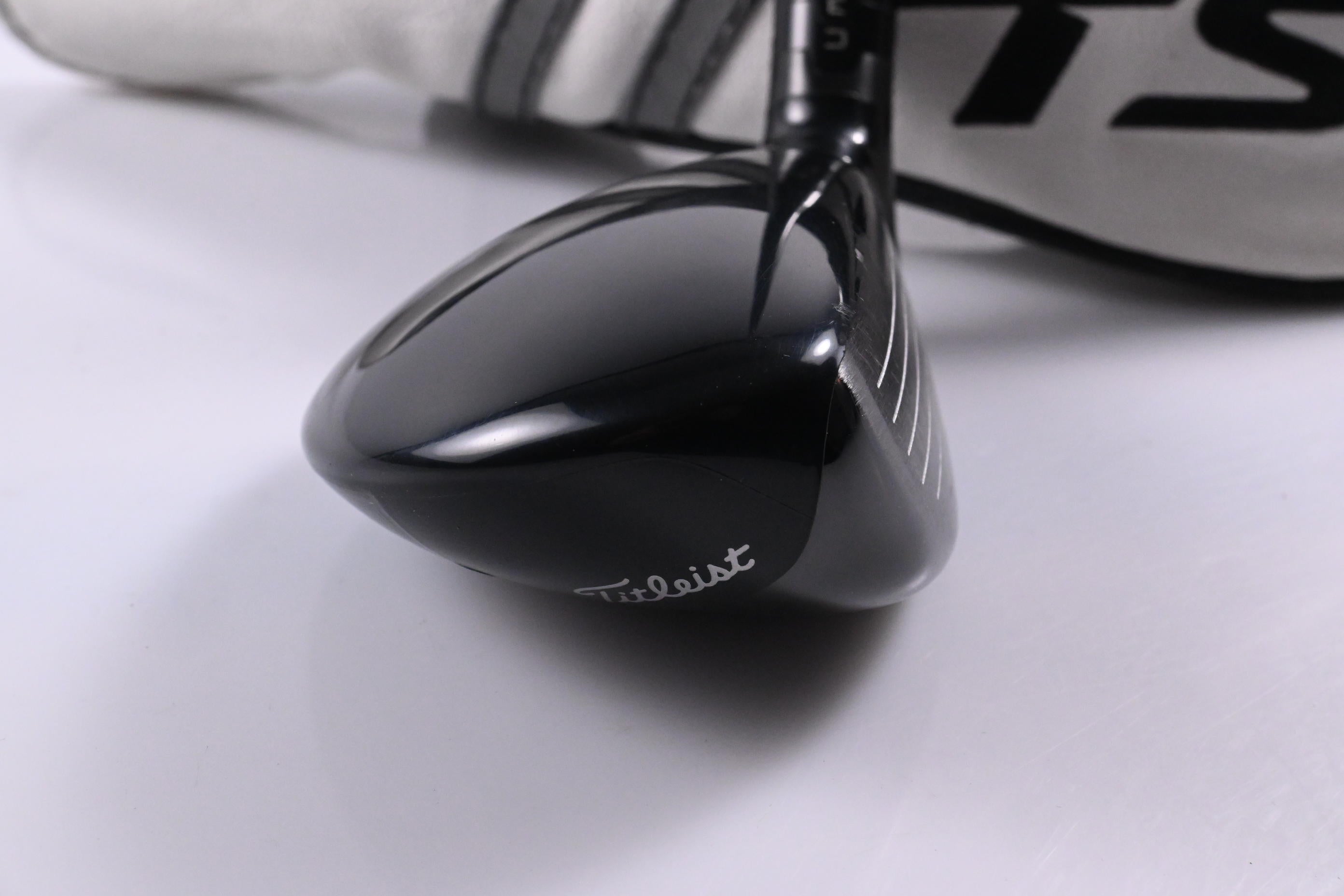 Titleist TSi2 #4 Hybrid / 21 Degree / X-Flex HZRDUS RDX Smoke Black 80 Shaft