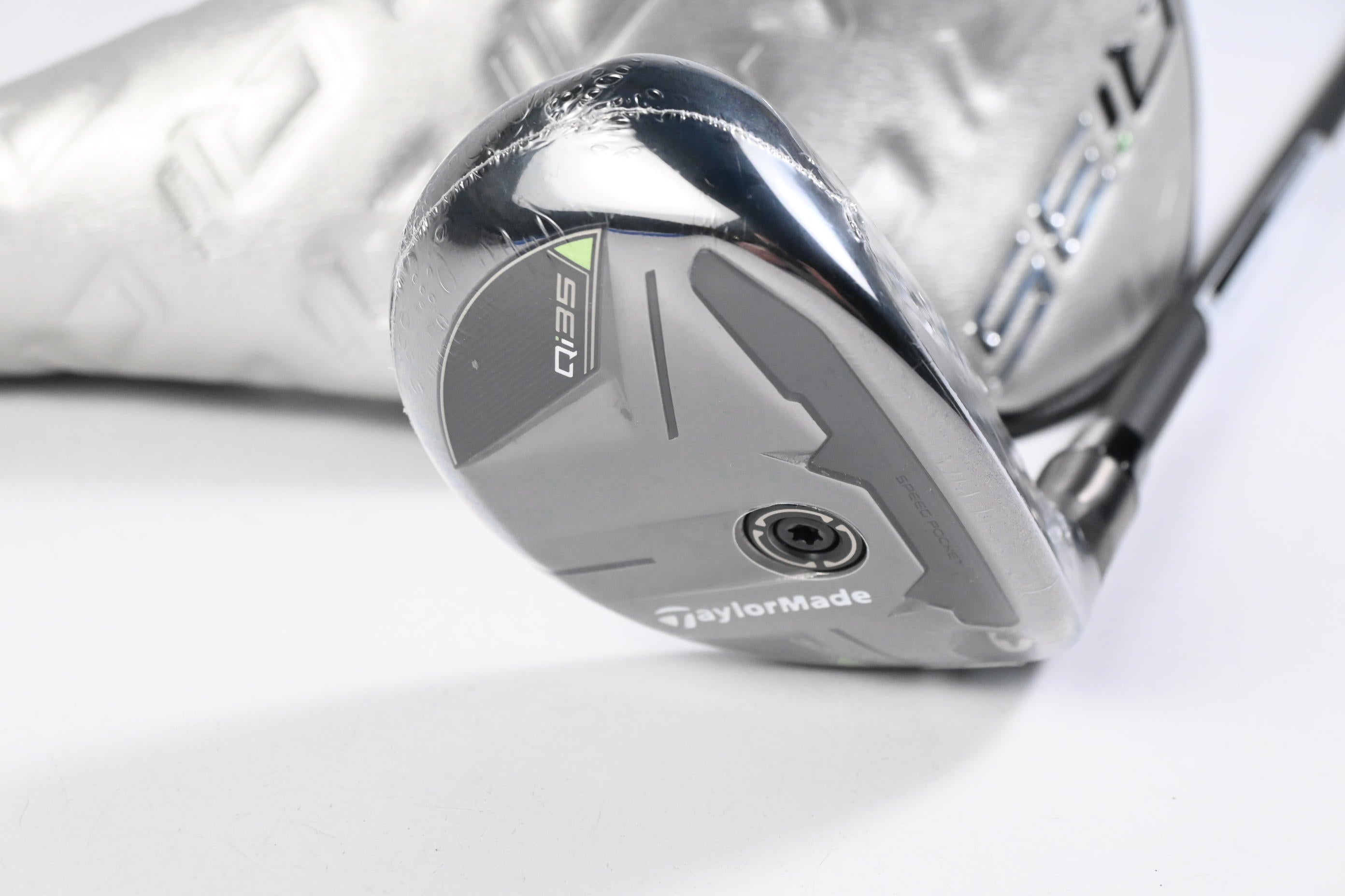 Taylormade Qi35 #4 Hybrid / 23 Degree / Regular Flex Fujikura Ventus Blue 6