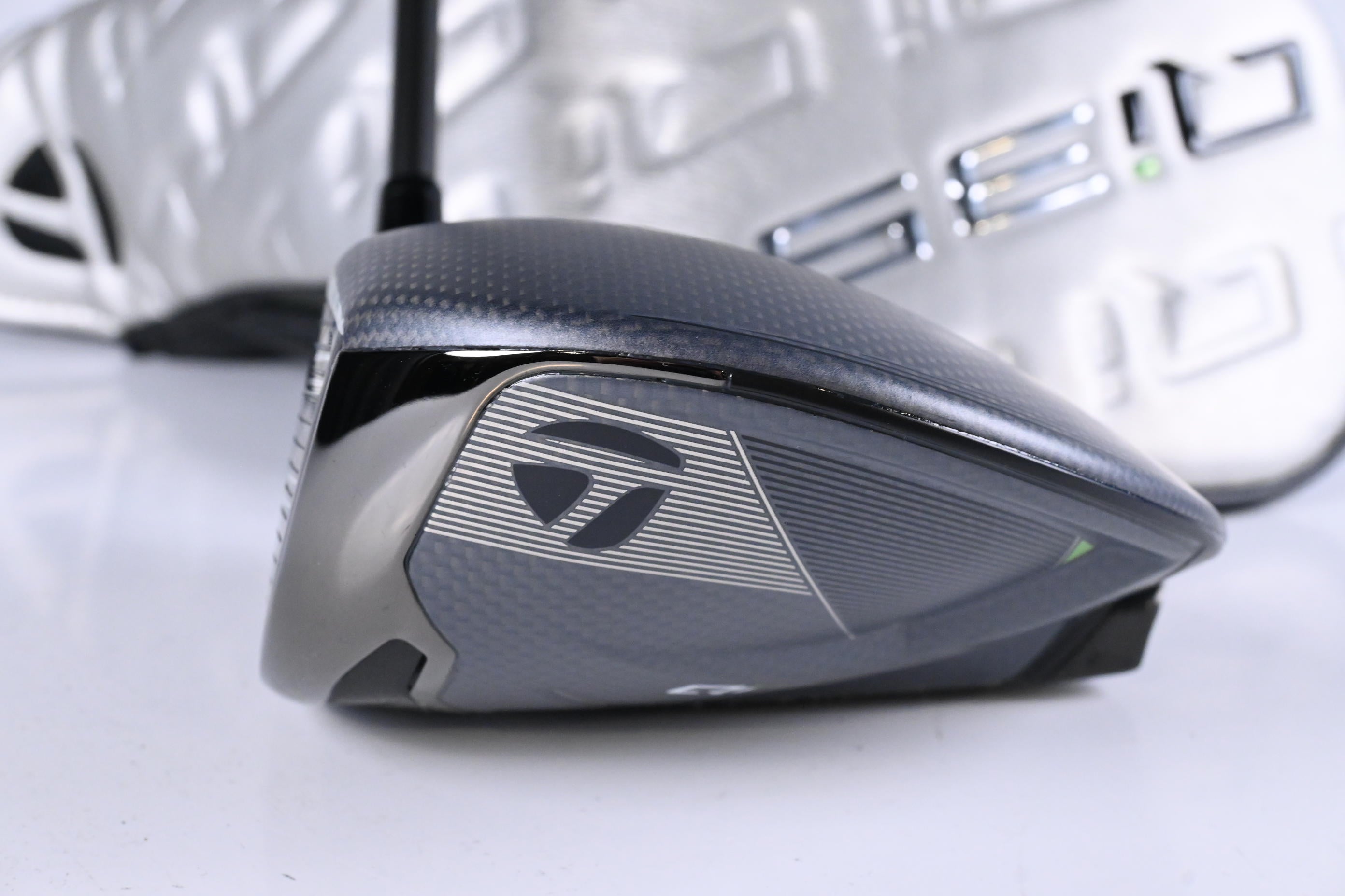 Left Hand Taylormade Qi35 Max Driver / 9 Degree / Regular Flex EvenFlow Riptide 60
