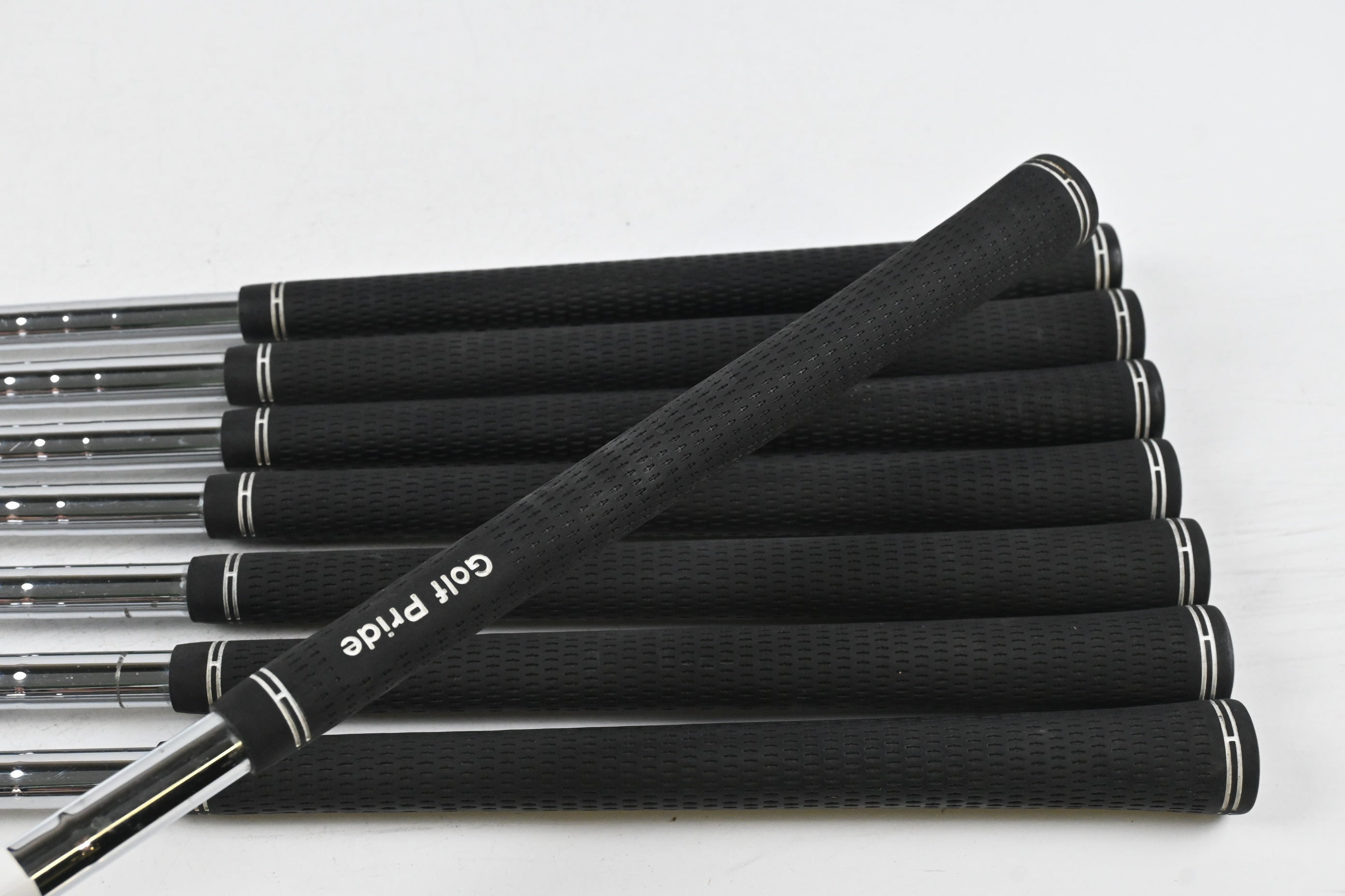 Ping Rapture V2 Irons / 4-PW+SW / Black Dot / Regular Flex Ping AWT Shafts