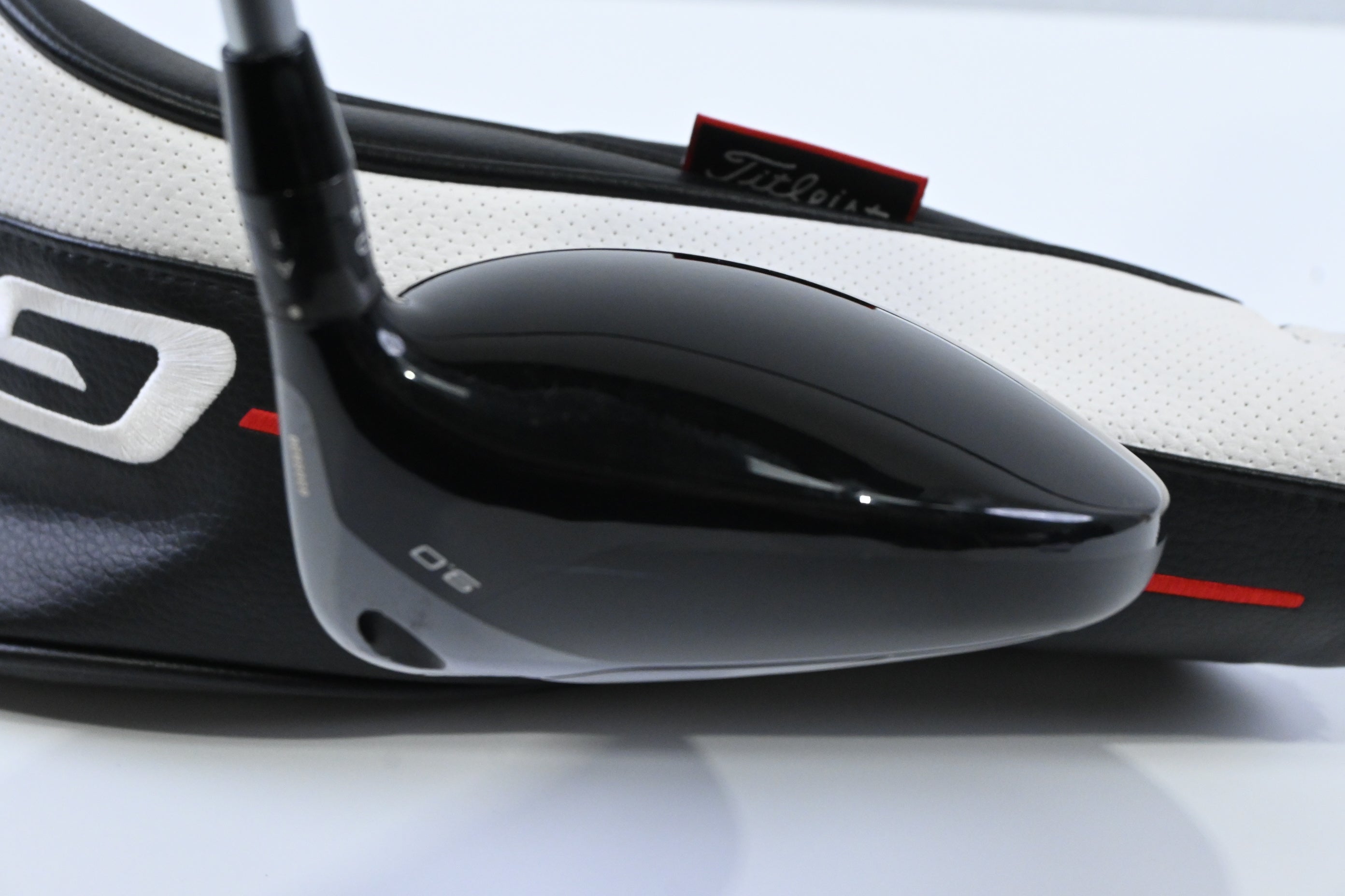 Titleist GT3 Driver / 9 Degree / Regular Flex Fujikura AirSpeeder 40